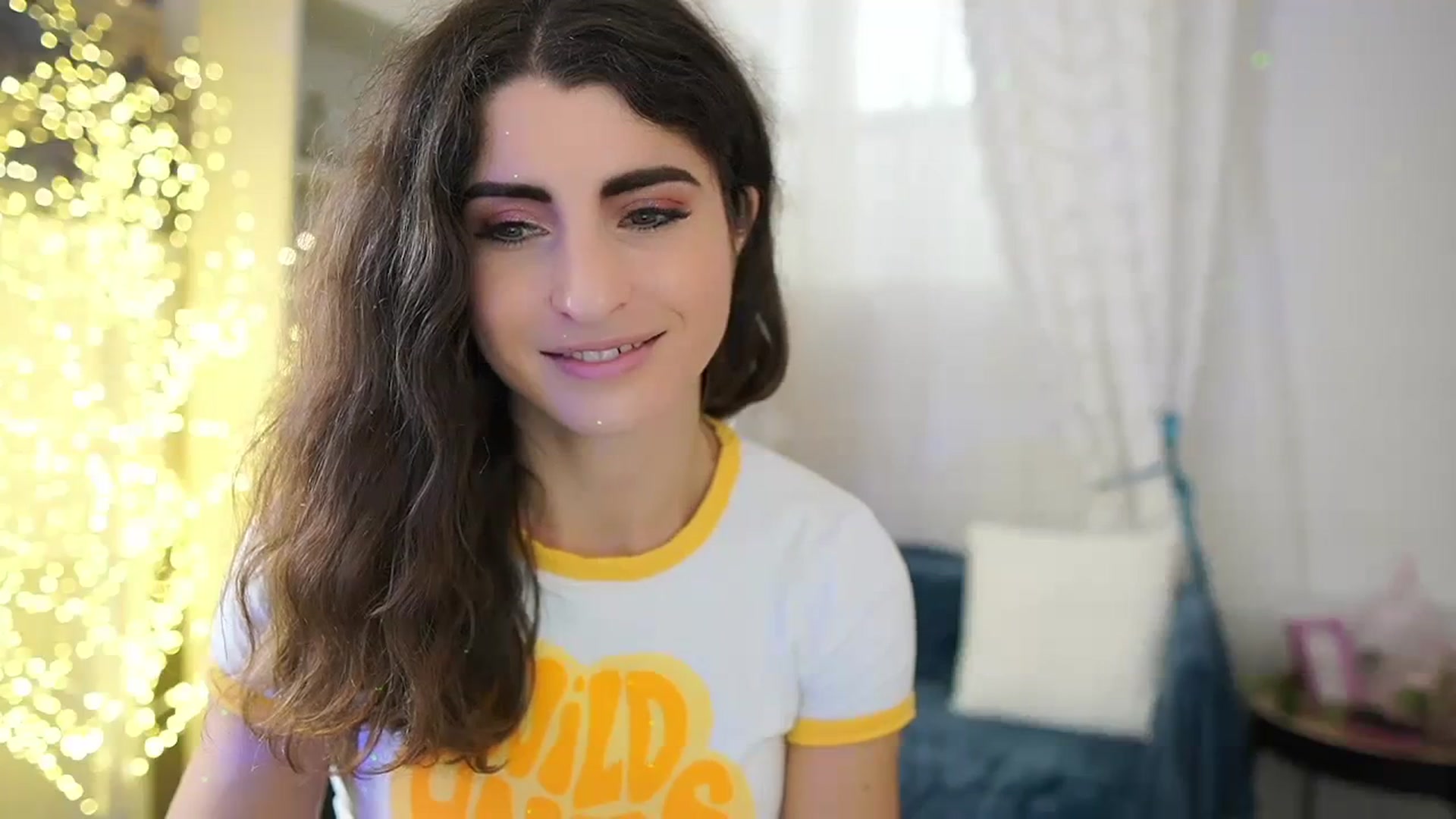 Gallery image thumbnail from EVA__LOVIA_'s myfreecams stream on, 10/19/2023, 10:32 image 17 of 20
