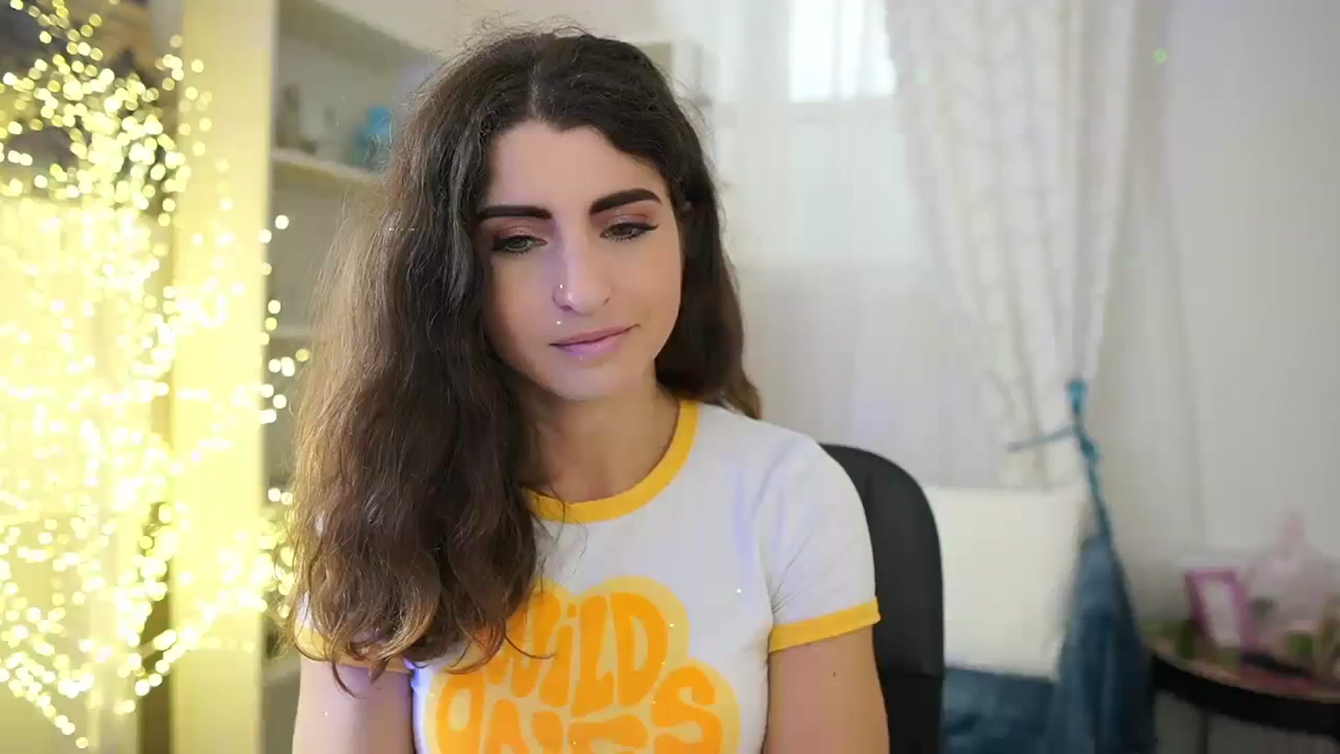 Gallery image thumbnail from EVA__LOVIA_'s myfreecams stream on, 10/19/2023, 11:21 image 1 of 20