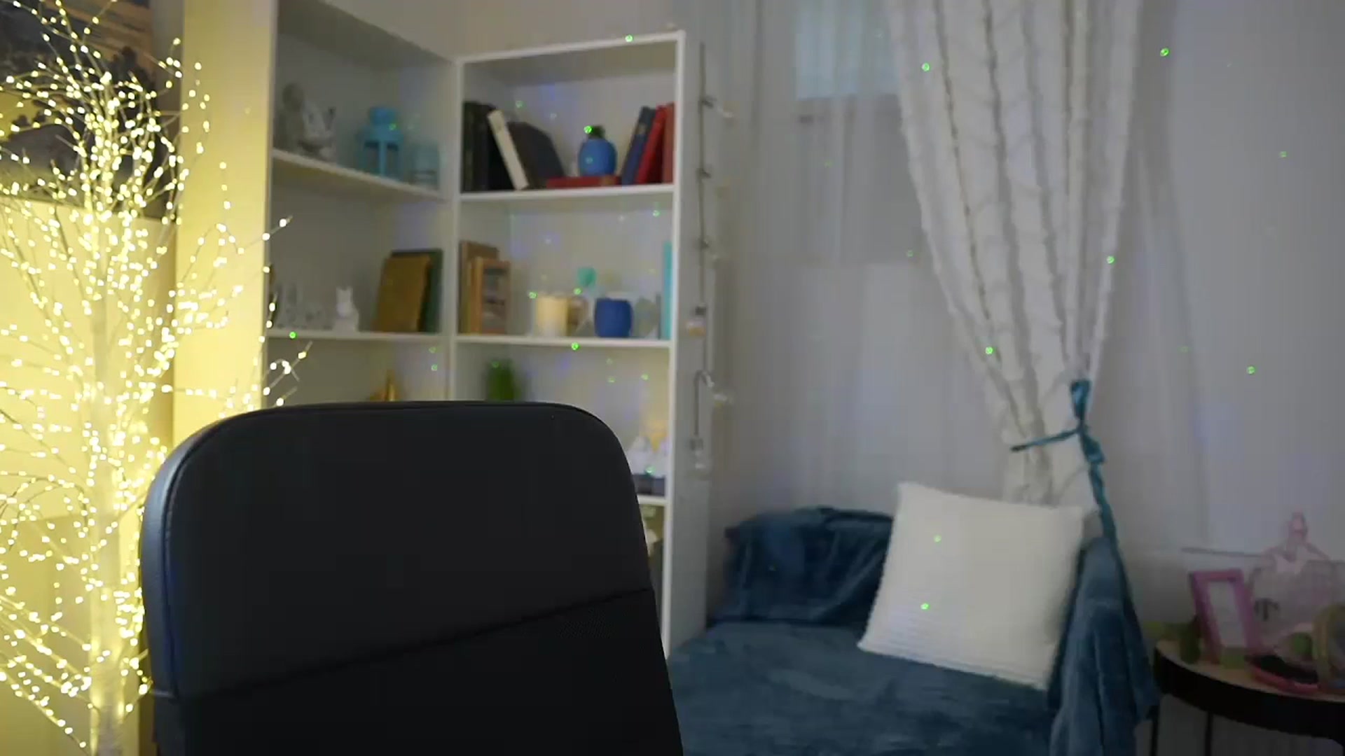 Gallery image thumbnail from EVA__LOVIA_'s myfreecams stream on, 10/20/2023, 07:23 image 18 of 20