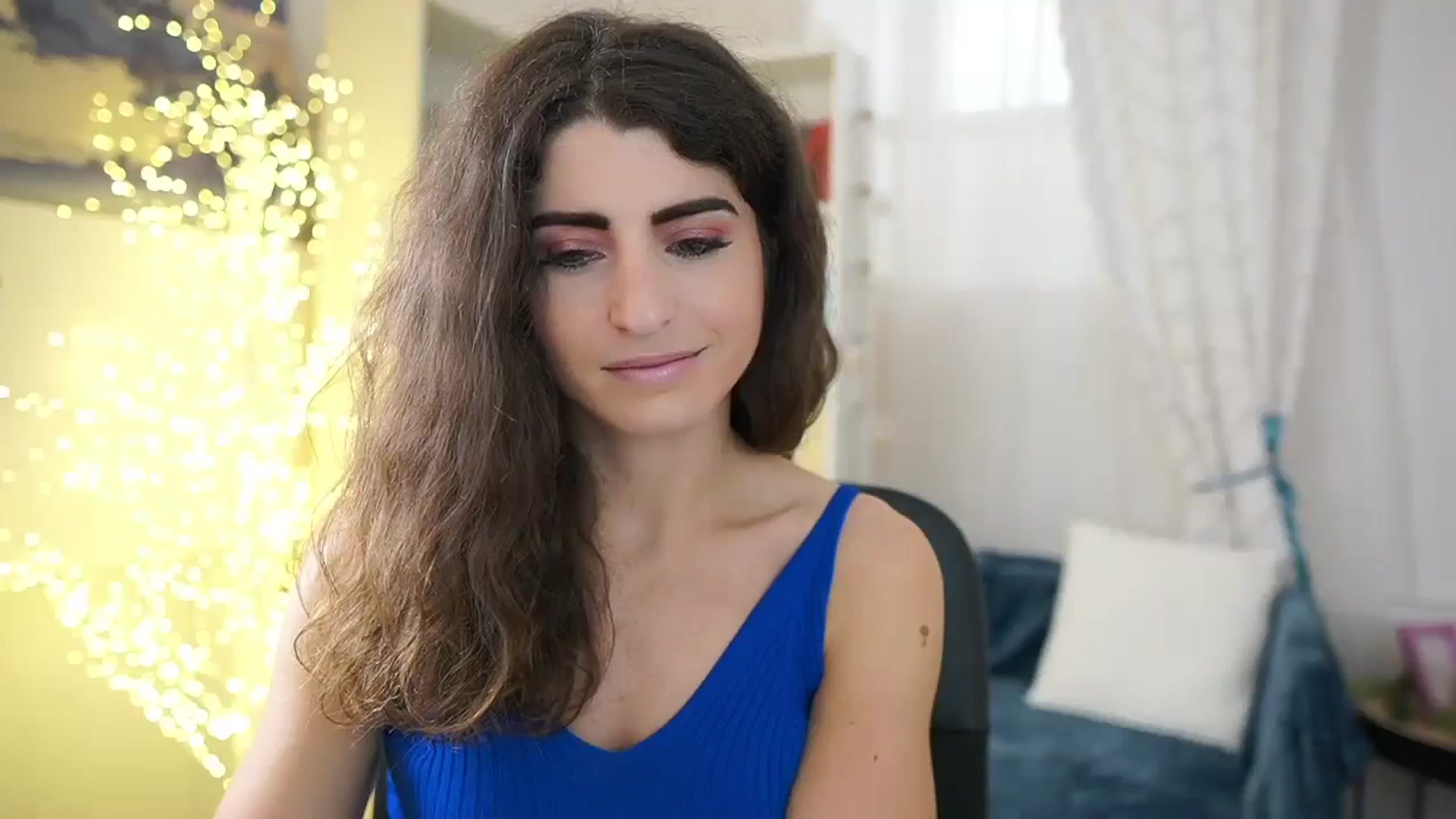 Gallery image thumbnail from EVA__LOVIA_'s myfreecams stream on, 10/20/2023, 11:30 image 16 of 20