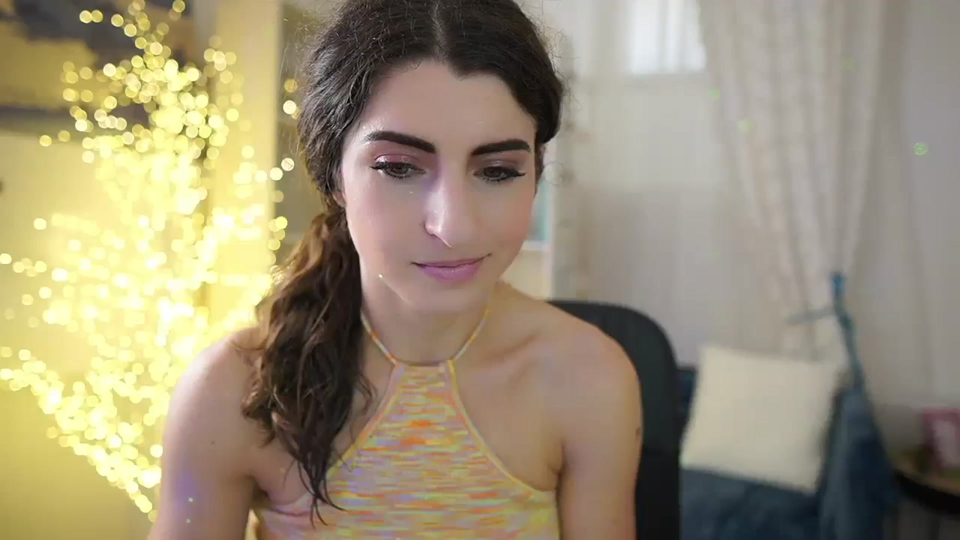 Gallery image thumbnail from EVA__LOVIA_'s myfreecams stream on, 10/25/2023, 10:32 image 4 of 20