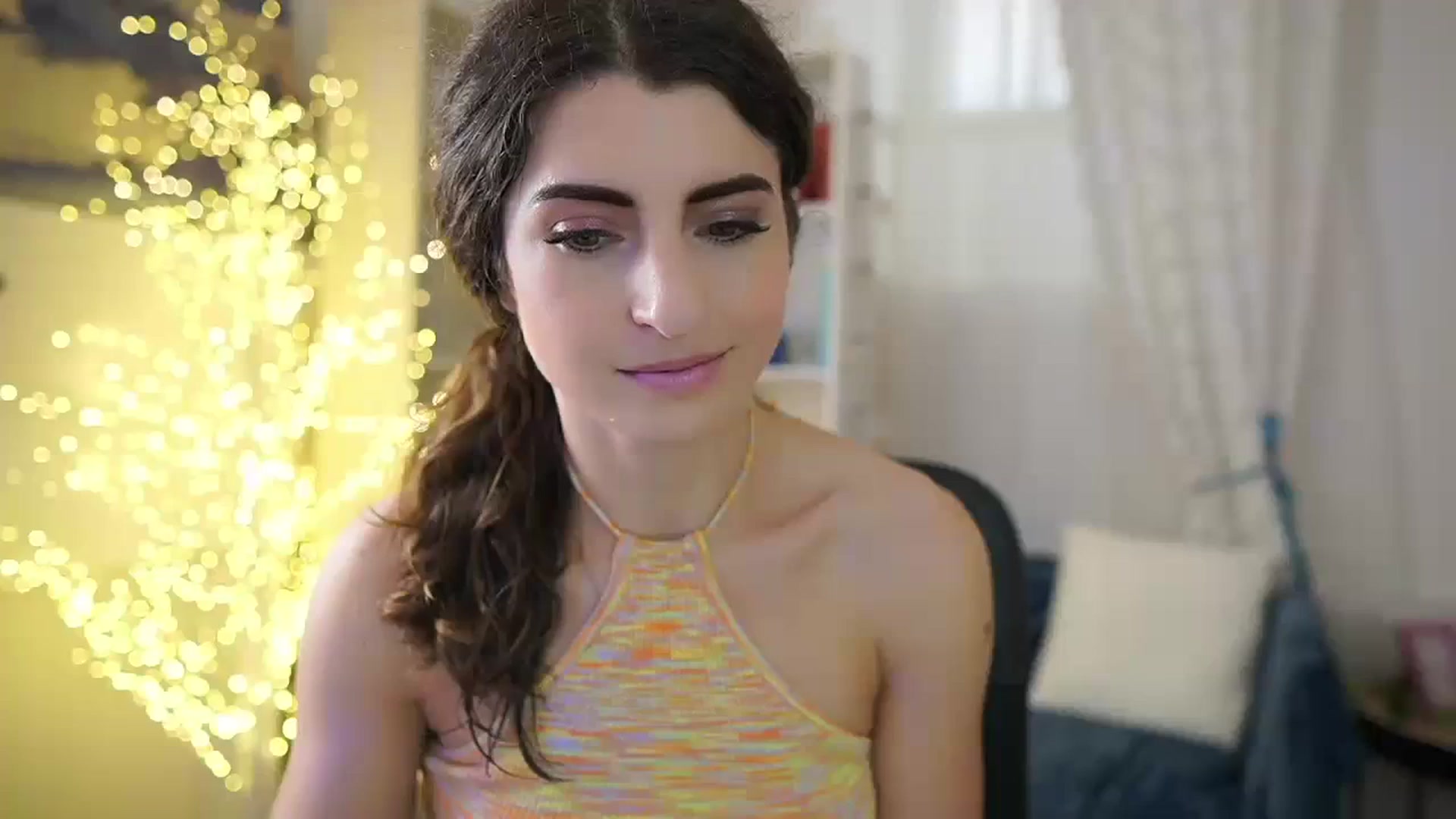 Gallery image thumbnail from EVA__LOVIA_'s myfreecams stream on, 10/25/2023, 10:32 image 14 of 20