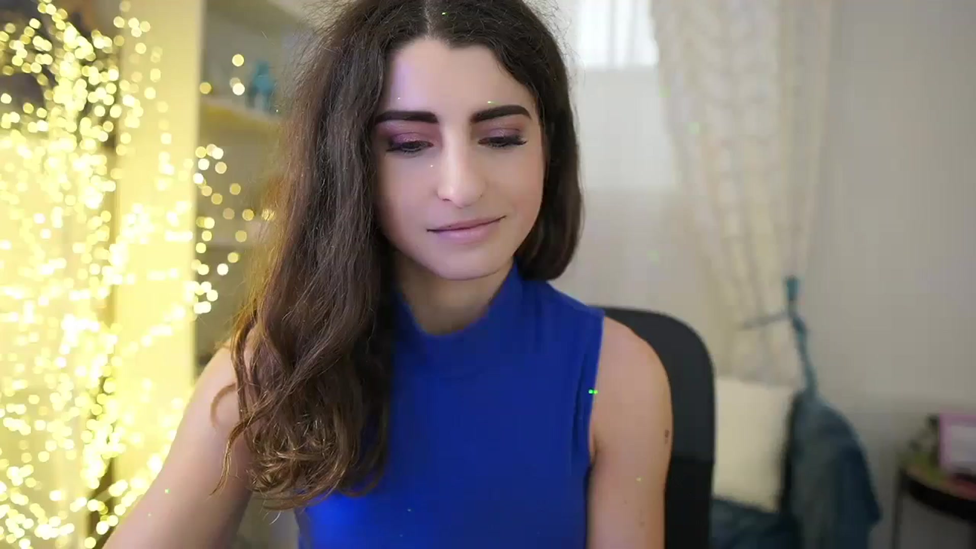 Gallery image thumbnail from EVA__LOVIA_'s myfreecams stream on, 10/31/2023, 11:40 image 2 of 20