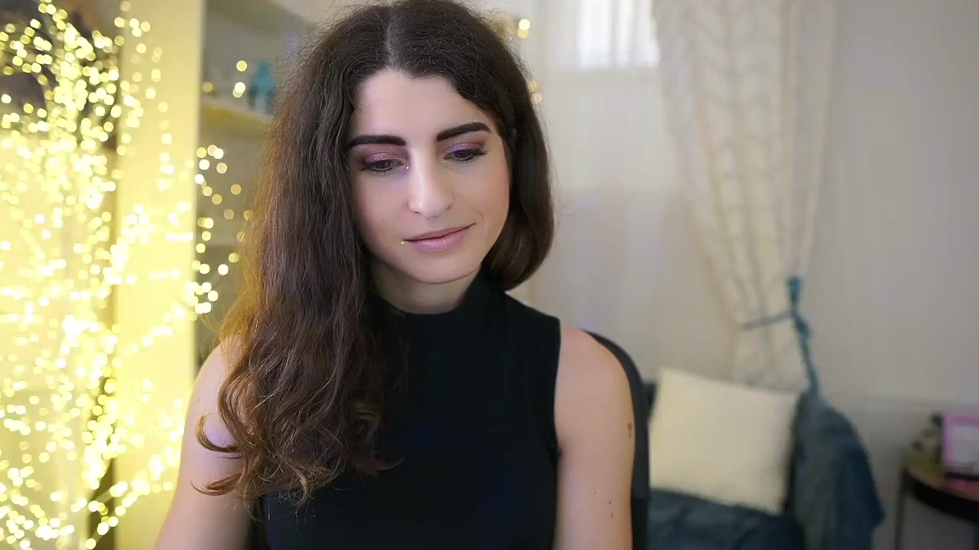 Gallery image thumbnail from EVA__LOVIA_'s myfreecams stream on, 11/01/2023, 10:17 image 17 of 20