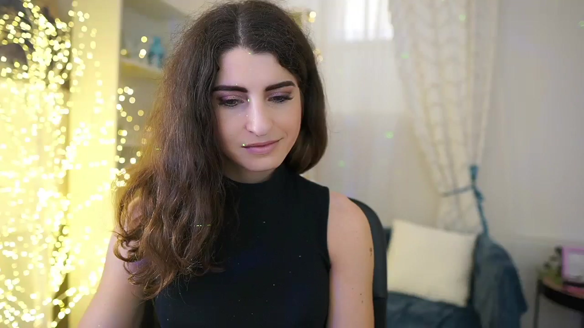 Gallery image thumbnail from EVA__LOVIA_'s myfreecams stream on, 11/01/2023, 10:17 image 18 of 20