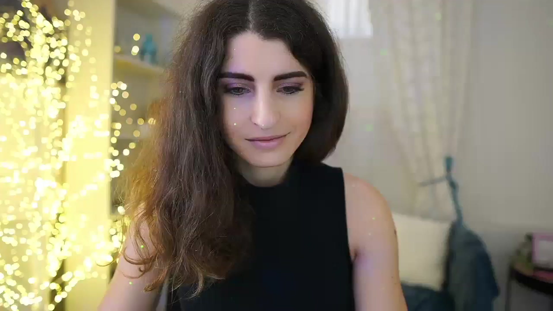 Gallery image thumbnail from EVA__LOVIA_'s myfreecams stream on, 11/01/2023, 10:17 image 4 of 20