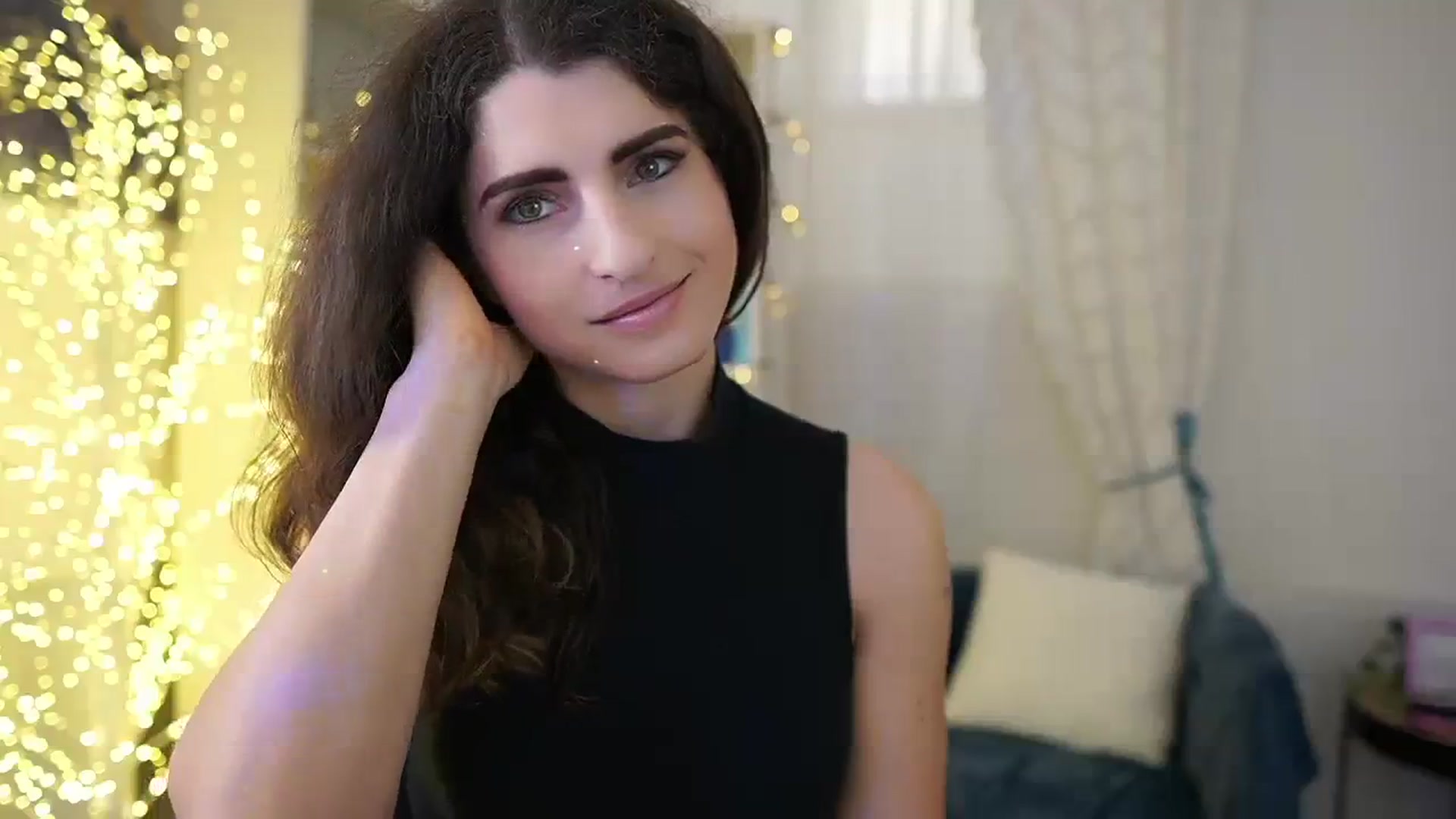 Gallery image thumbnail from EVA__LOVIA_'s myfreecams stream on, 11/01/2023, 11:33 image 16 of 20
