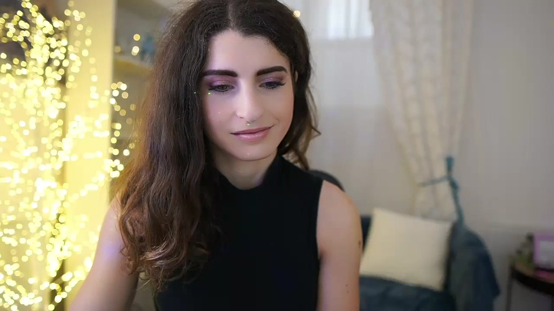 Gallery image thumbnail from EVA__LOVIA_'s myfreecams stream on, 11/01/2023, 11:33 image 3 of 20