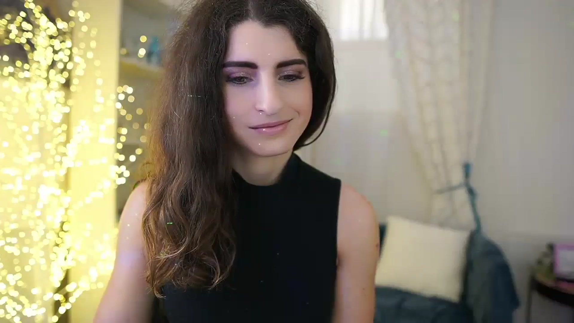 Gallery image thumbnail from EVA__LOVIA_'s myfreecams stream on, 11/01/2023, 11:33 image 18 of 20