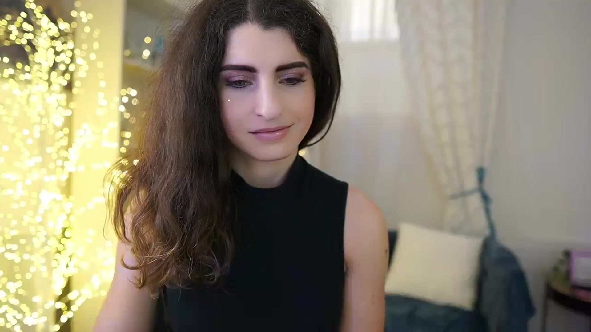 Gallery image thumbnail from EVA__LOVIA_'s myfreecams stream on, 11/01/2023, 11:33 image 17 of 20