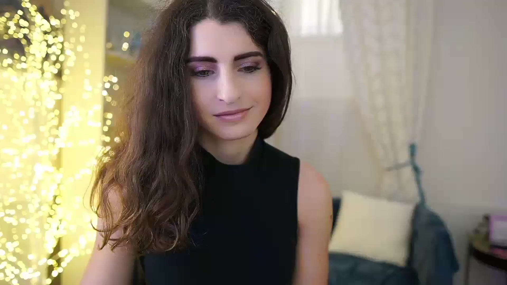 Gallery image thumbnail from EVA__LOVIA_'s myfreecams stream on, 11/01/2023, 11:33 image 20 of 20