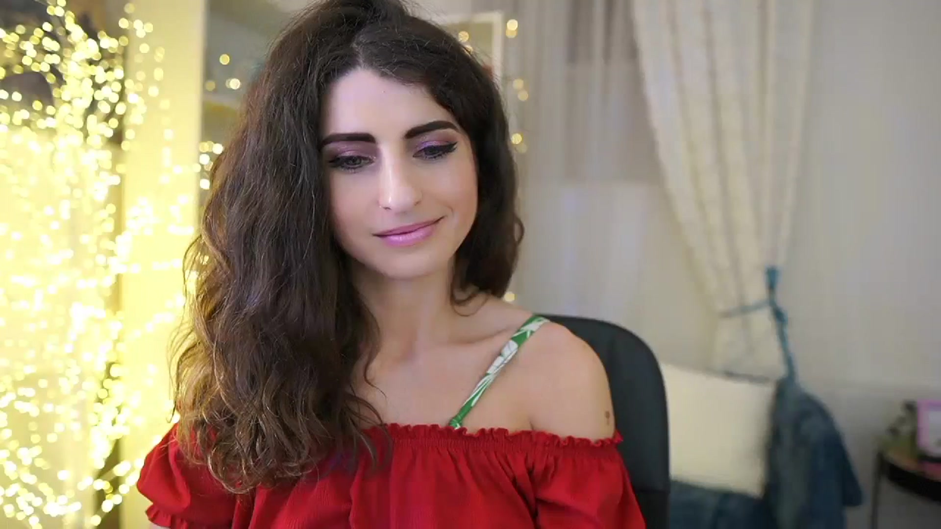 Gallery image thumbnail from EVA__LOVIA_'s myfreecams stream on, 11/04/2023, 18:25 image 12 of 20