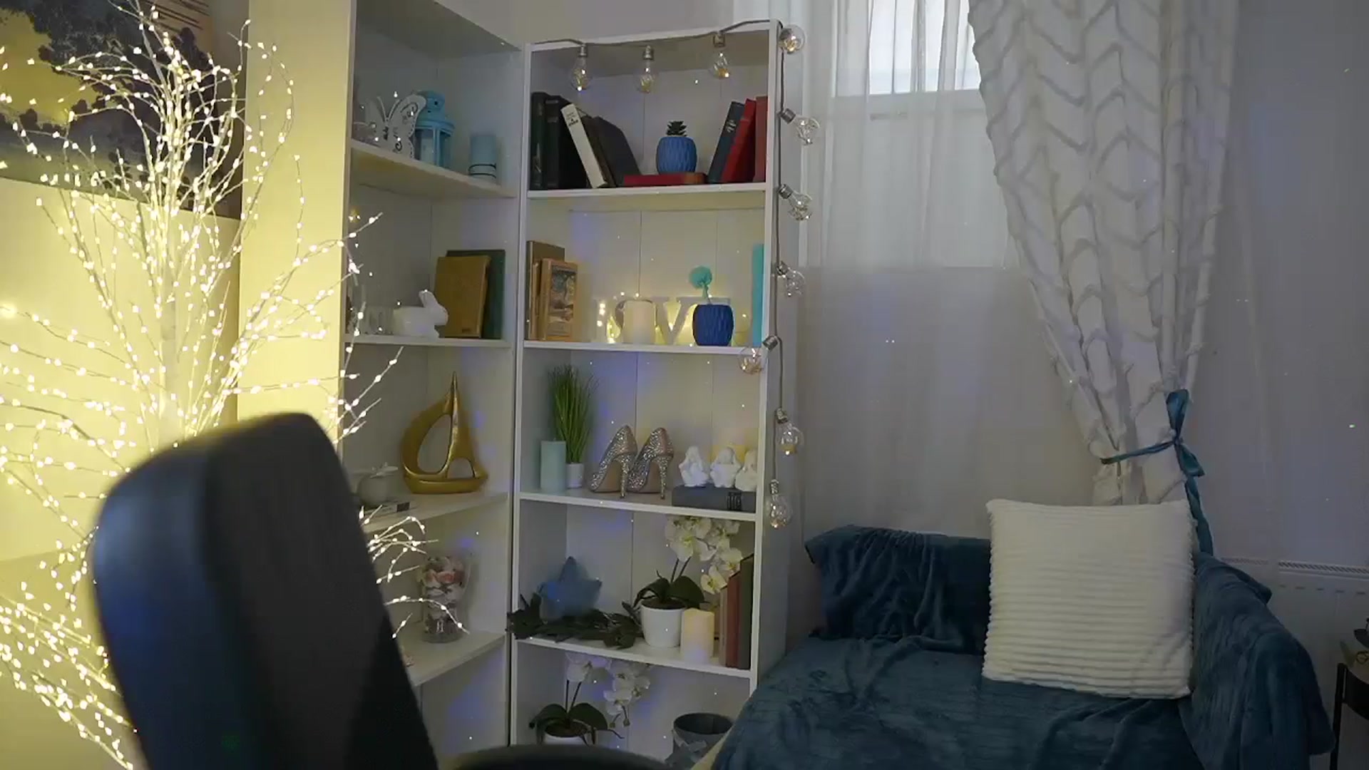 Gallery image thumbnail from EVA__LOVIA_'s myfreecams stream on, 11/05/2023, 13:06 image 16 of 20