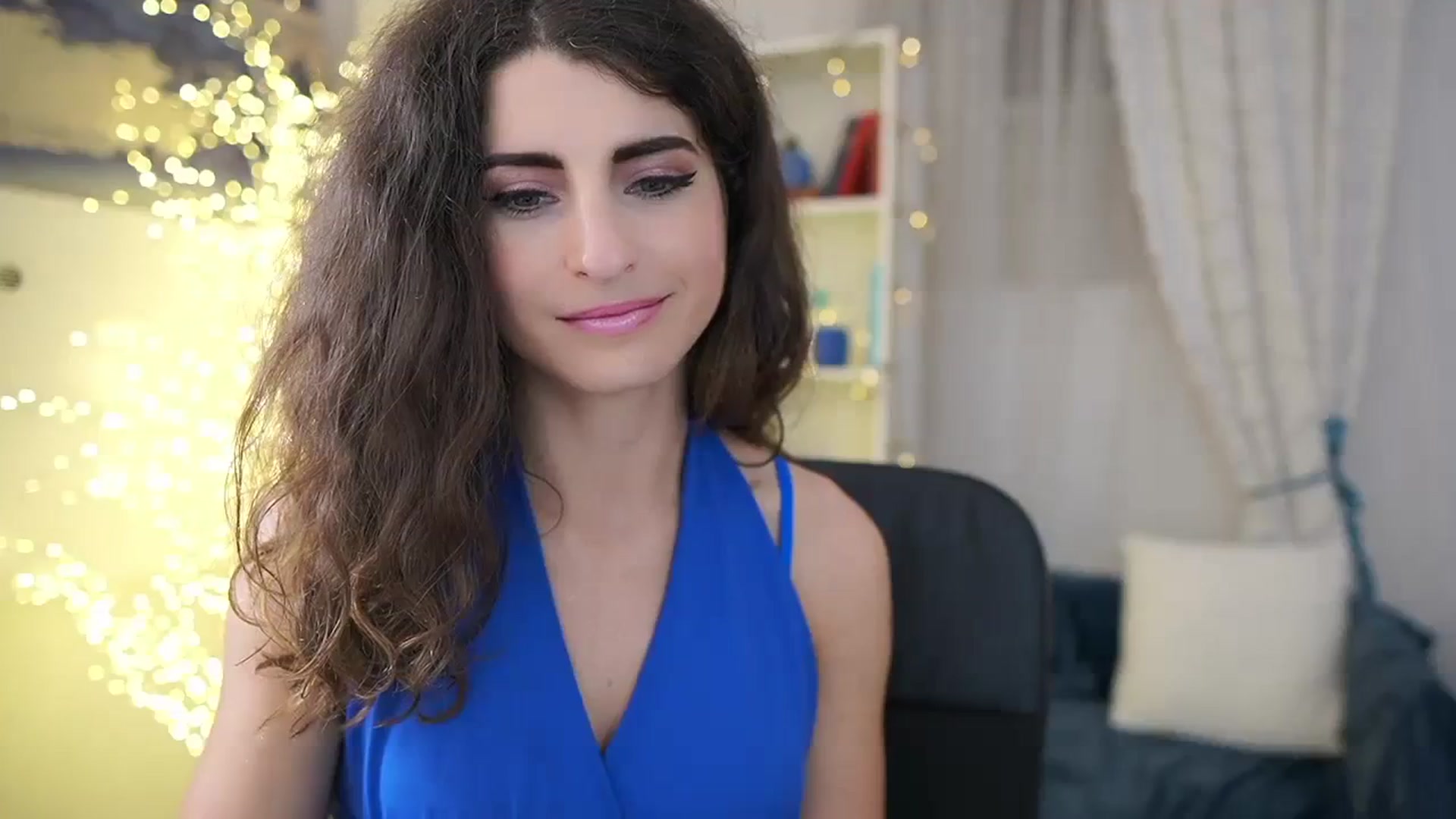 Gallery image thumbnail from EVA__LOVIA_'s myfreecams stream on, 11/05/2023, 19:19 image 2 of 20