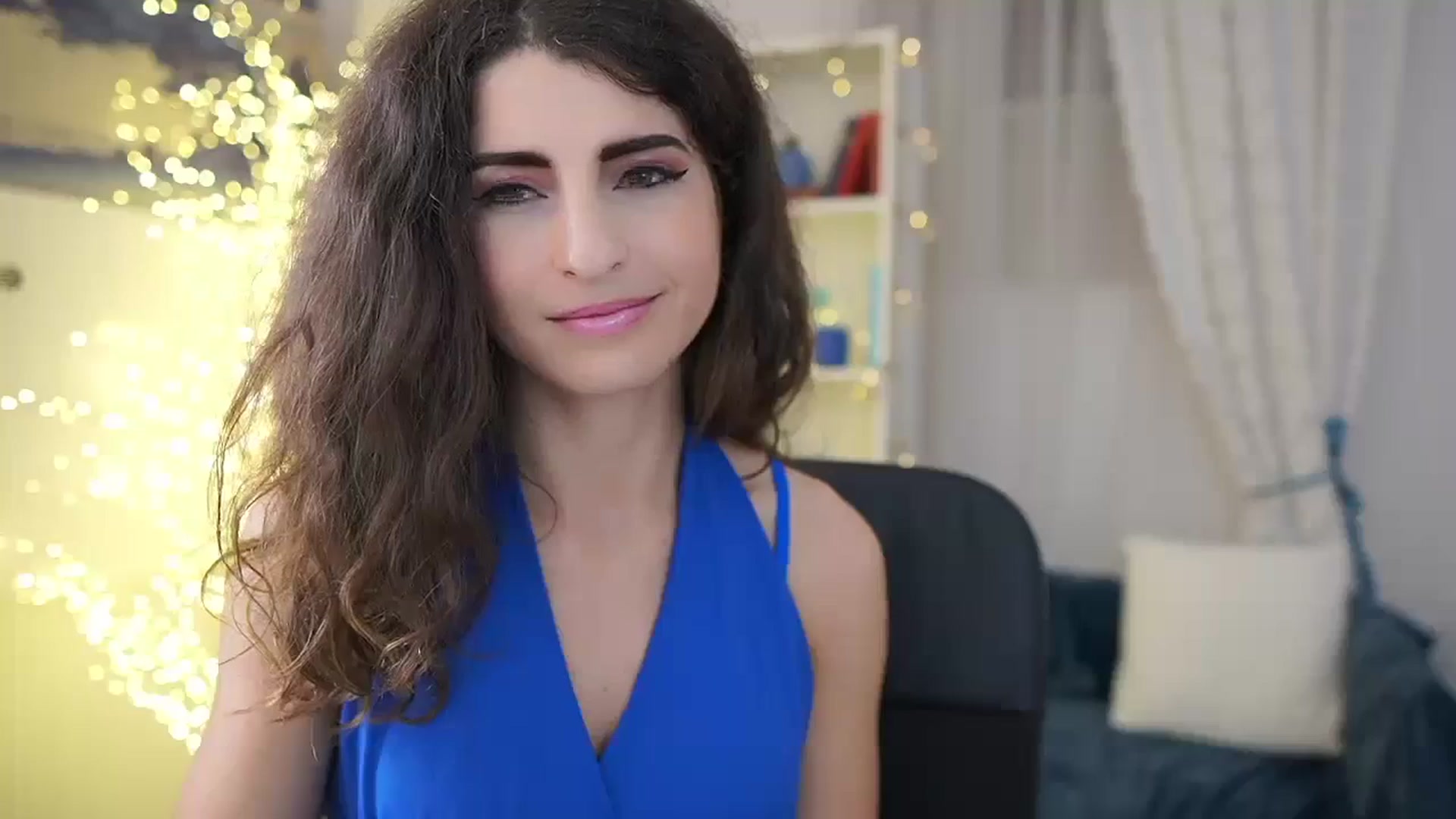 Gallery image thumbnail from EVA__LOVIA_'s myfreecams stream on, 11/05/2023, 19:19 image 3 of 20