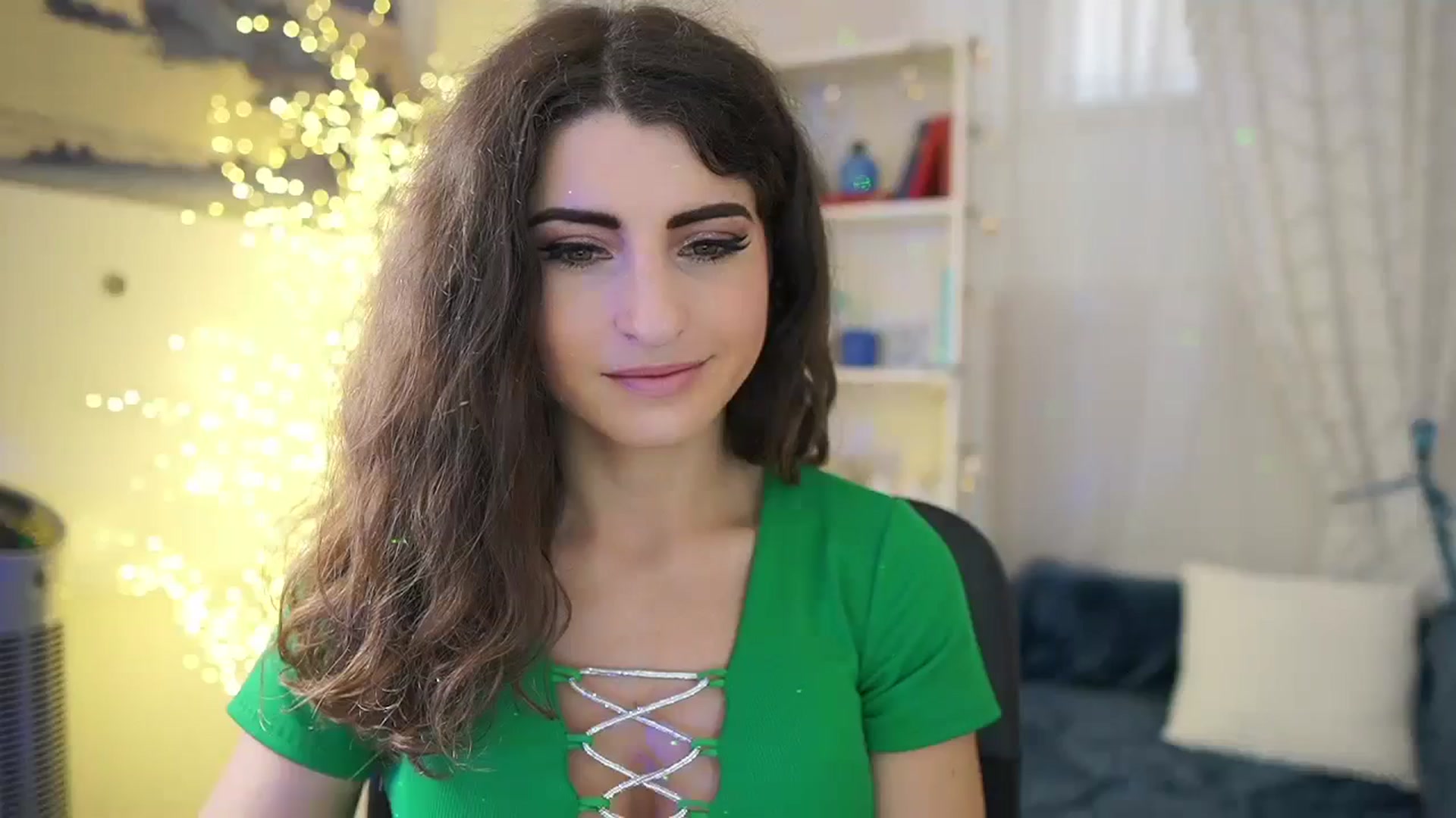 Gallery image thumbnail from EVA__LOVIA_'s myfreecams stream on, 11/12/2023, 10:39 image 4 of 20