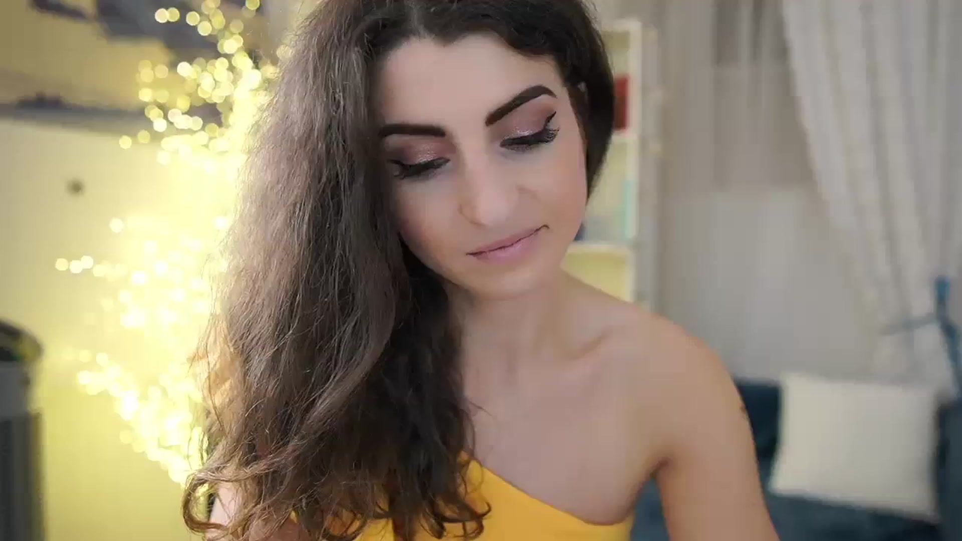 Gallery image thumbnail from EVA__LOVIA_'s myfreecams stream on, 11/12/2023, 16:08 image 14 of 20