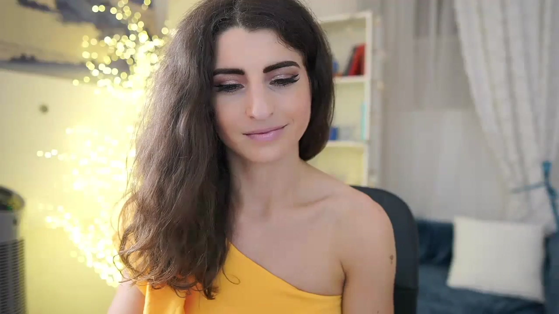 Gallery image thumbnail from EVA__LOVIA_'s myfreecams stream on, 11/12/2023, 18:44 image 19 of 20