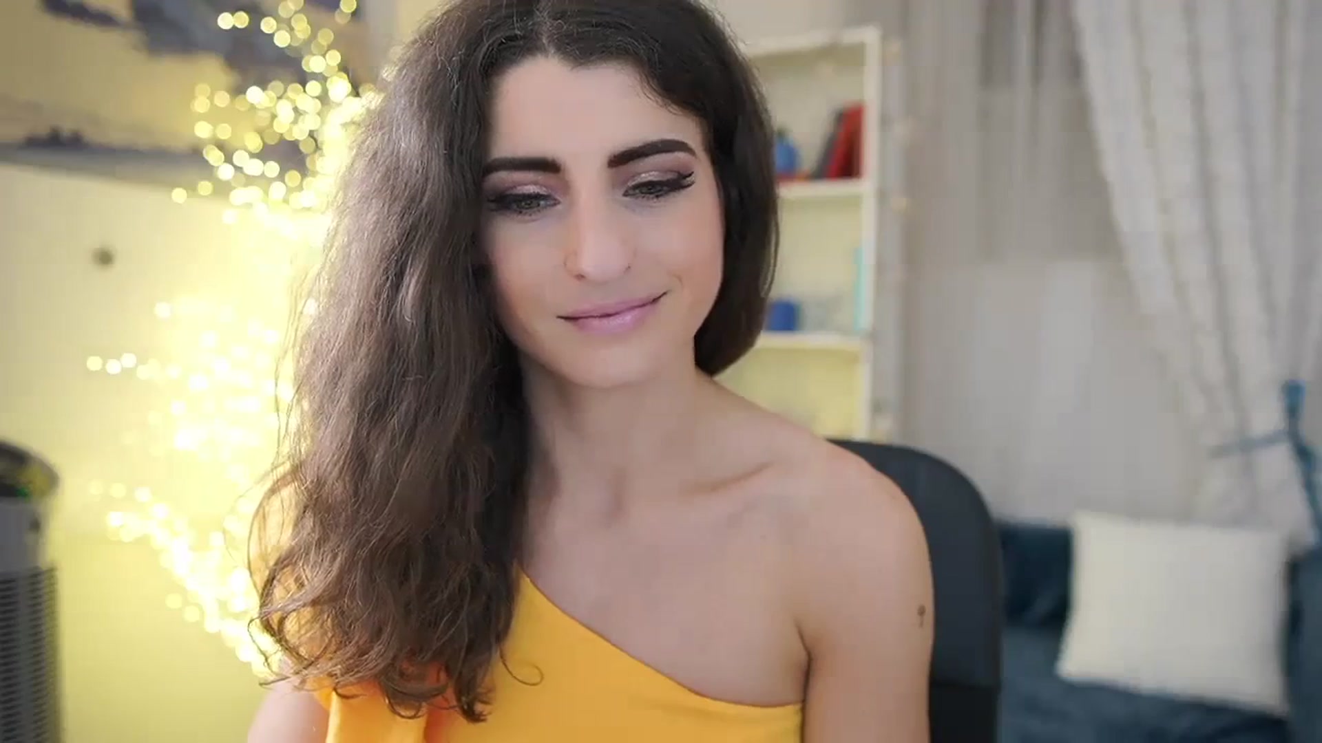 Gallery image thumbnail from EVA__LOVIA_'s myfreecams stream on, 11/12/2023, 18:44 image 18 of 20