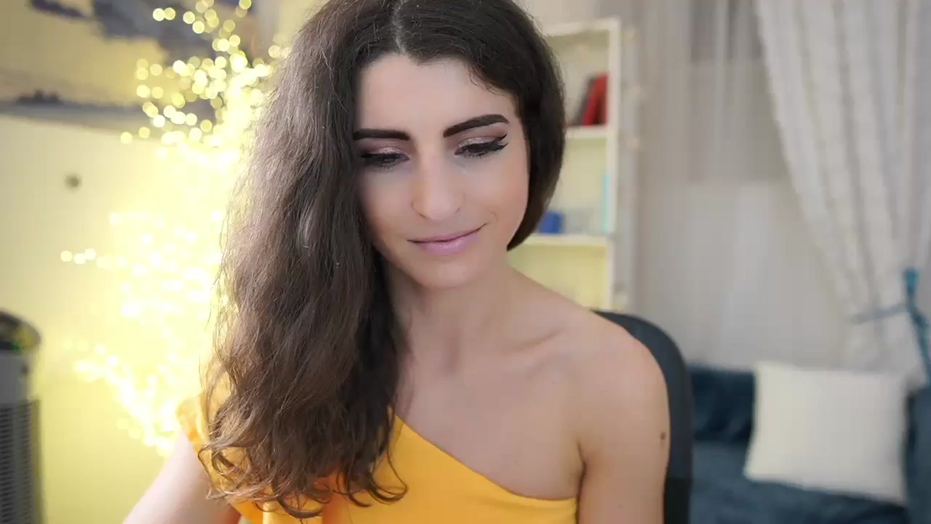 Gallery image thumbnail from EVA__LOVIA_'s myfreecams stream on, 11/12/2023, 18:44 image 15 of 20