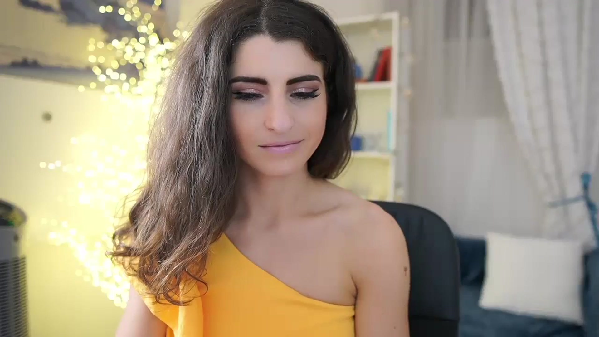 Gallery image thumbnail from EVA__LOVIA_'s myfreecams stream on, 11/12/2023, 18:44 image 10 of 20