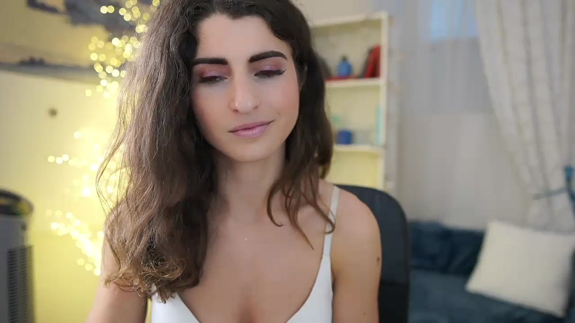 Gallery image thumbnail from EVA__LOVIA_'s myfreecams stream on, 11/16/2023, 14:14 image 17 of 20
