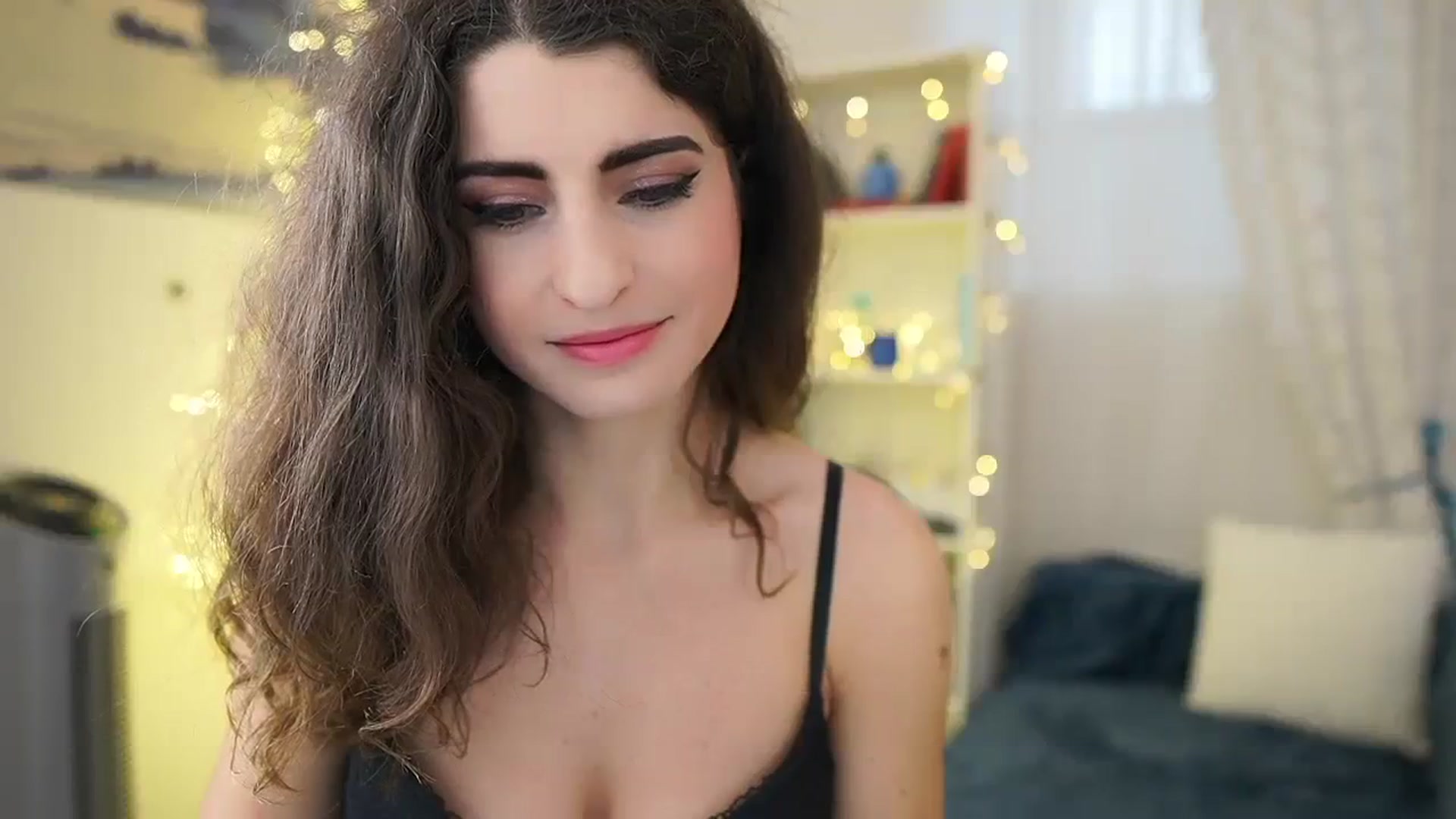 Gallery image thumbnail from EVA__LOVIA_'s myfreecams stream on, 11/26/2023, 10:16 image 17 of 20