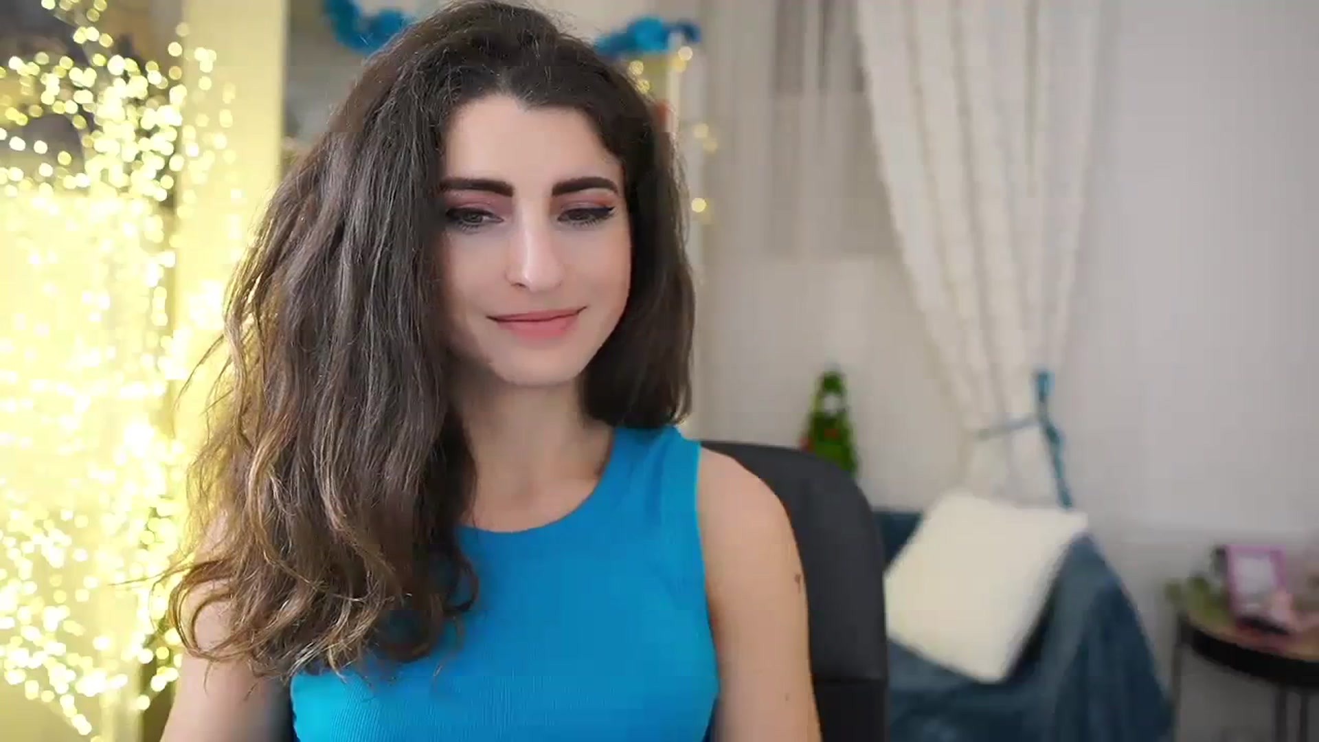 Gallery image thumbnail from EVA__LOVIA_'s myfreecams stream on, 12/03/2023, 19:10 image 19 of 20