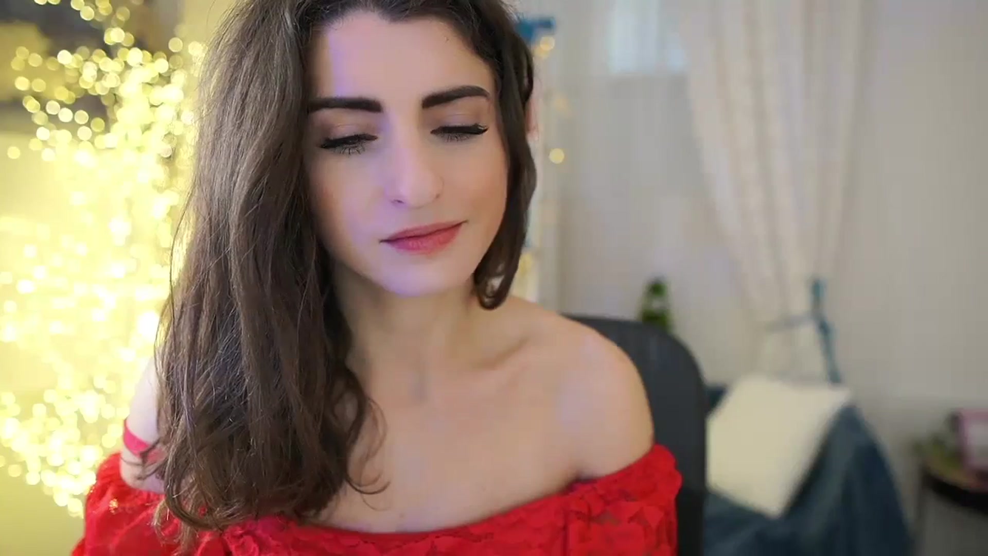 Gallery image thumbnail from EVA__LOVIA_'s myfreecams stream on, 12/06/2023, 11:36 image 2 of 20