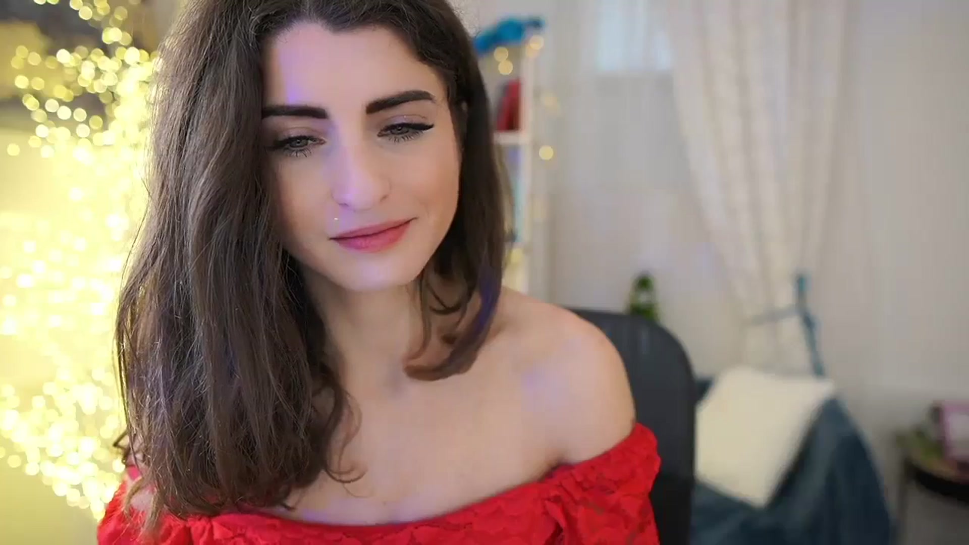 Gallery image thumbnail from EVA__LOVIA_'s myfreecams stream on, 12/06/2023, 11:36 image 16 of 20