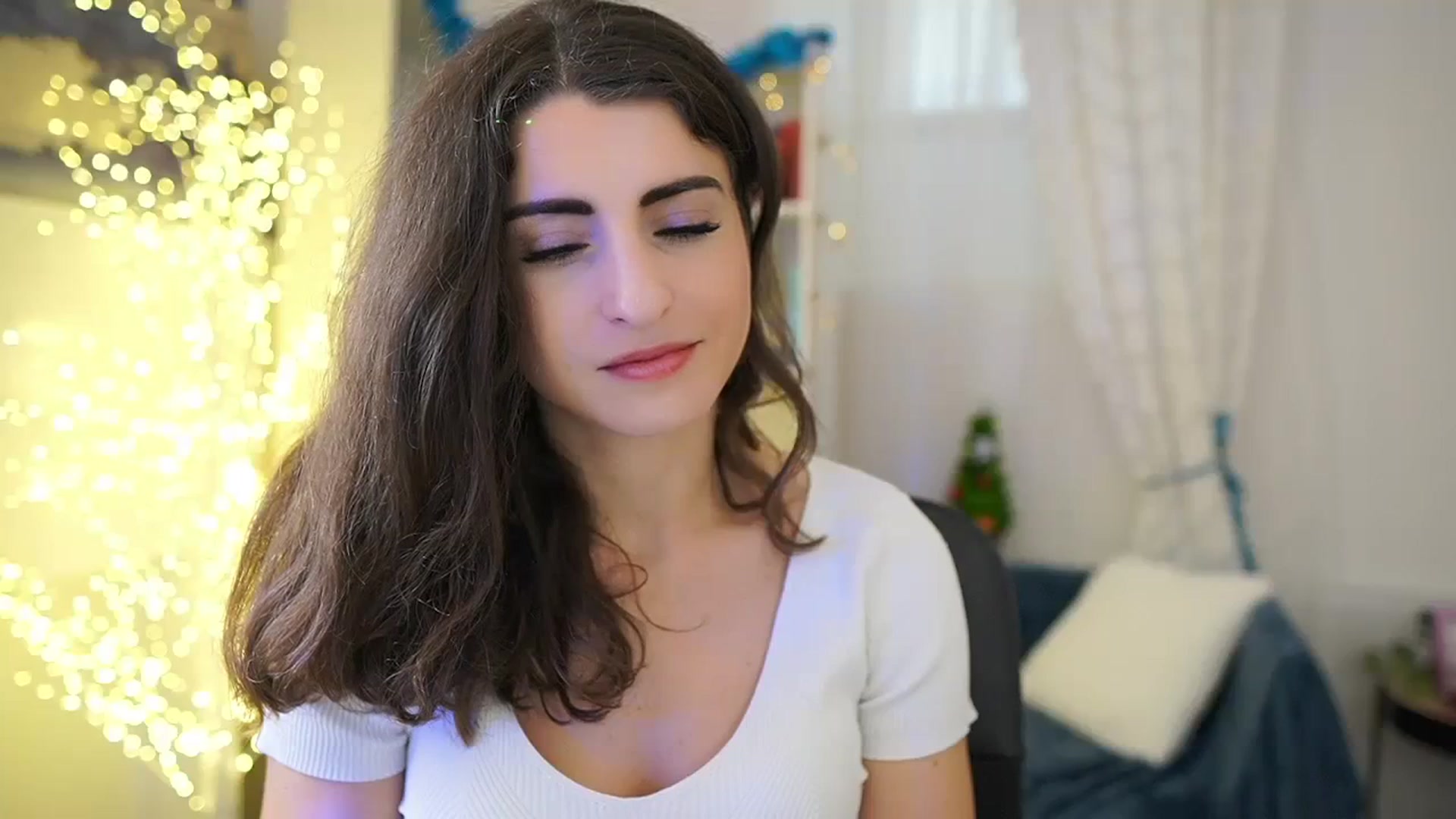Gallery image thumbnail from EVA__LOVIA_'s myfreecams stream on, 12/07/2023, 11:35 image 6 of 20