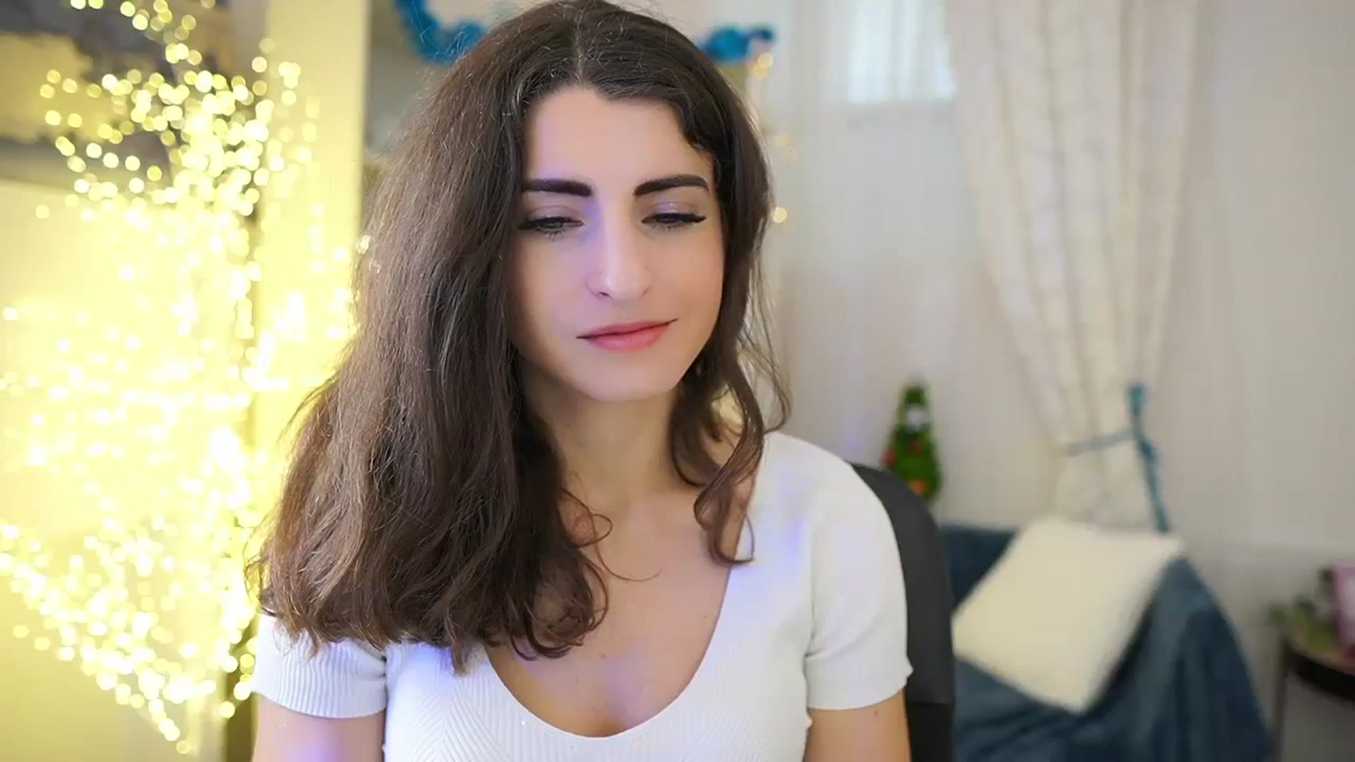 Gallery image thumbnail from EVA__LOVIA_'s myfreecams stream on, 12/07/2023, 11:35 image 7 of 20