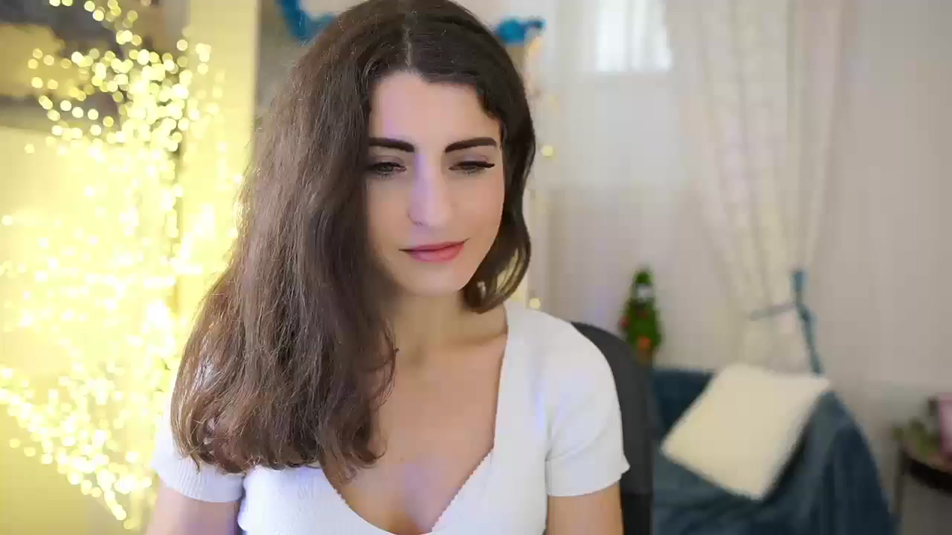 Gallery image thumbnail from EVA__LOVIA_'s myfreecams stream on, 12/07/2023, 11:35 image 1 of 20
