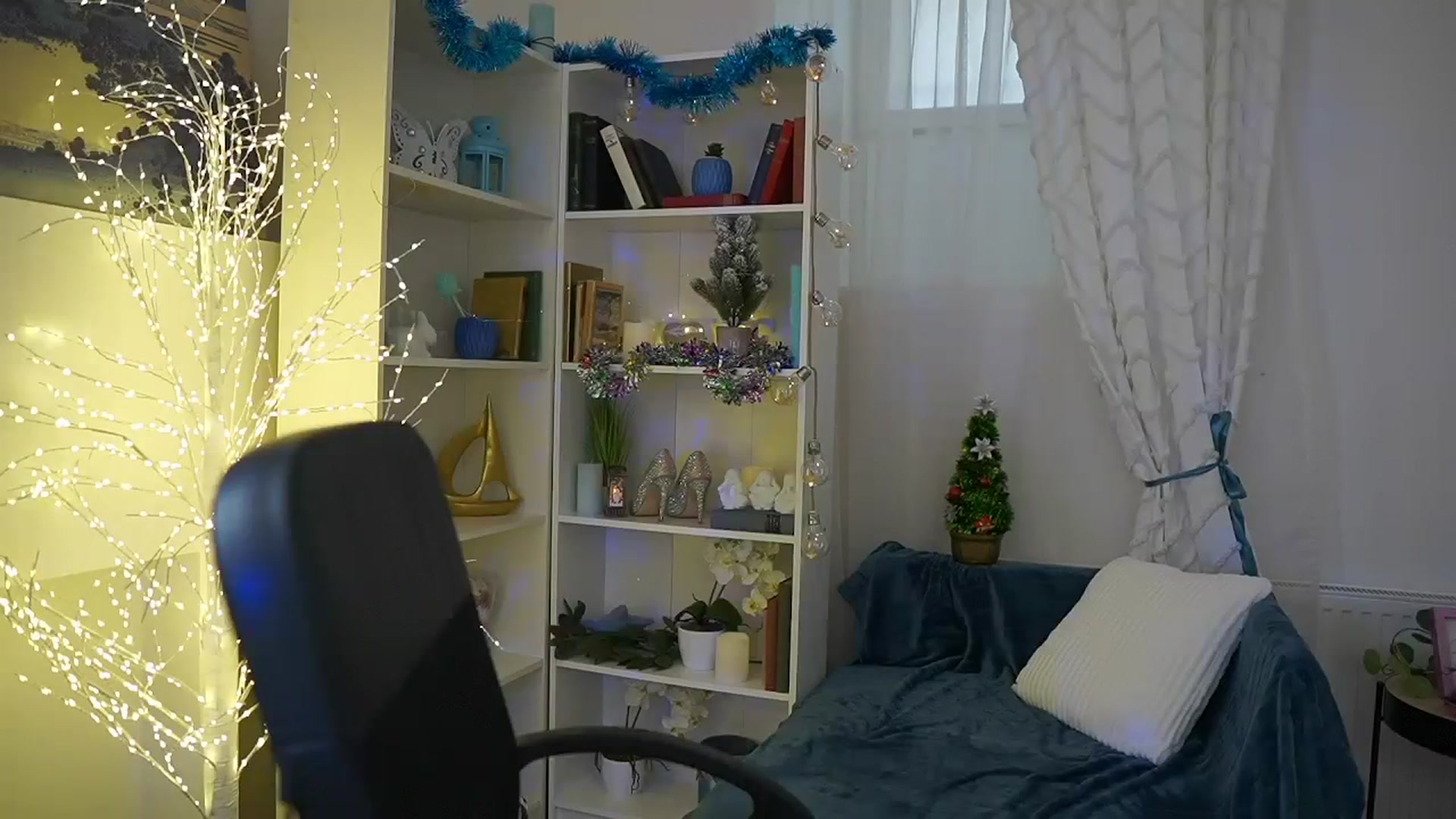 Gallery image thumbnail from EVA__LOVIA_'s myfreecams stream on, 12/07/2023, 11:35 image 5 of 20