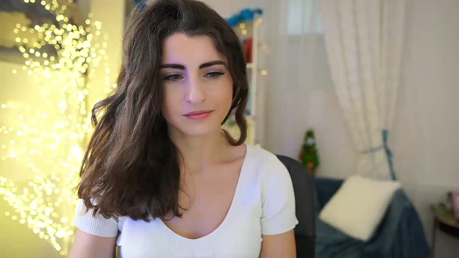 Gallery image thumbnail from EVA__LOVIA_'s myfreecams stream on, 12/07/2023, 13:38 image 12 of 20