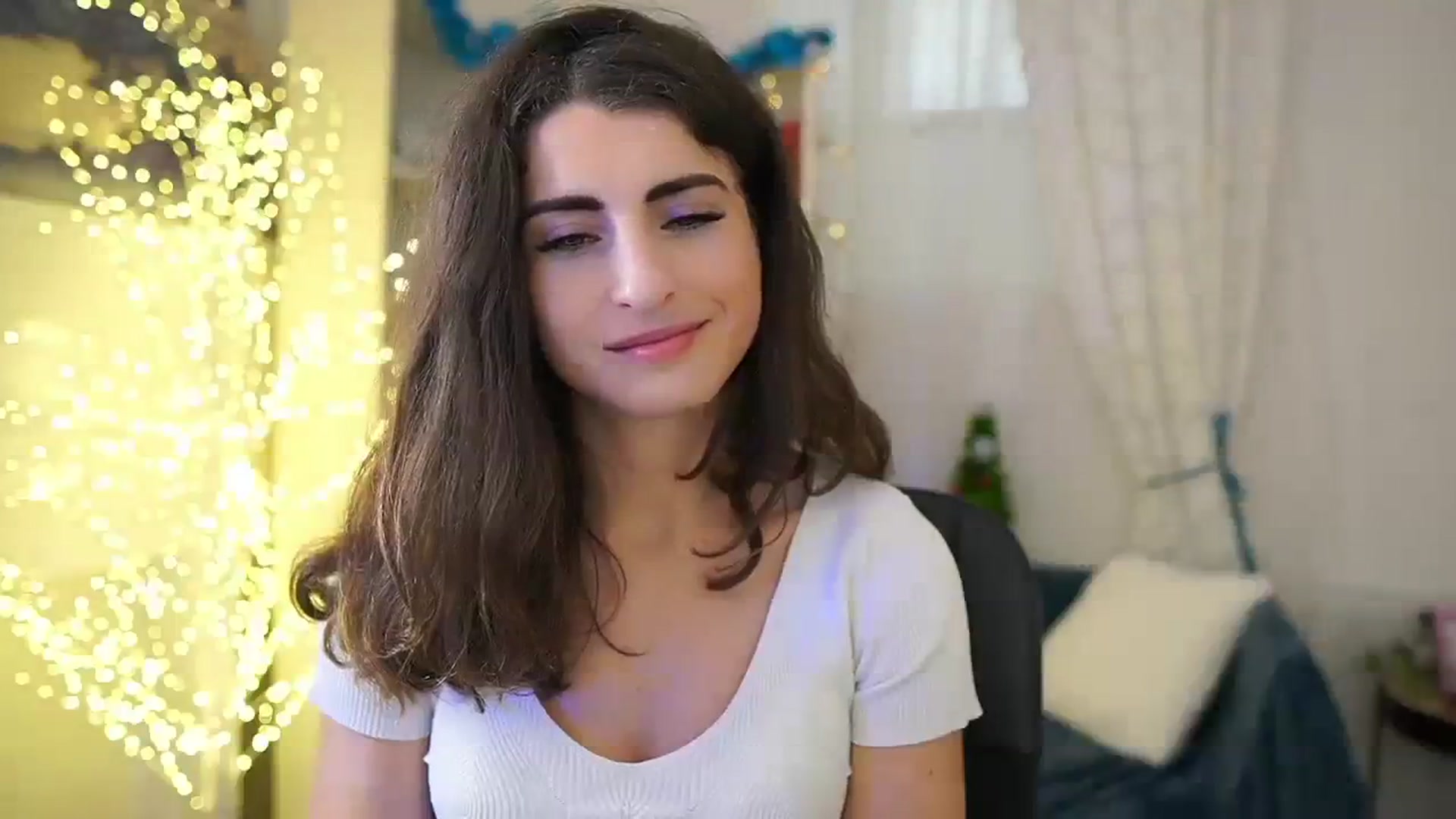 Gallery image thumbnail from EVA__LOVIA_'s myfreecams stream on, 12/07/2023, 13:38 image 6 of 20