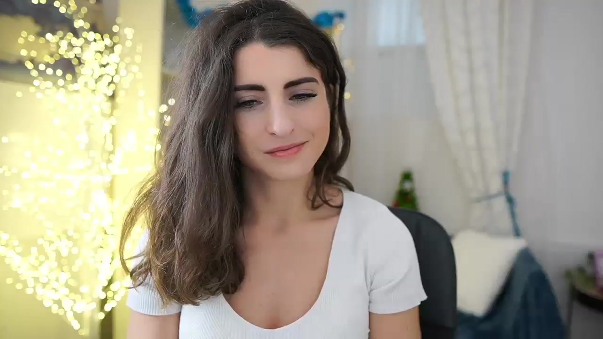 Gallery image thumbnail from EVA__LOVIA_'s myfreecams stream on, 12/07/2023, 13:38 image 16 of 20