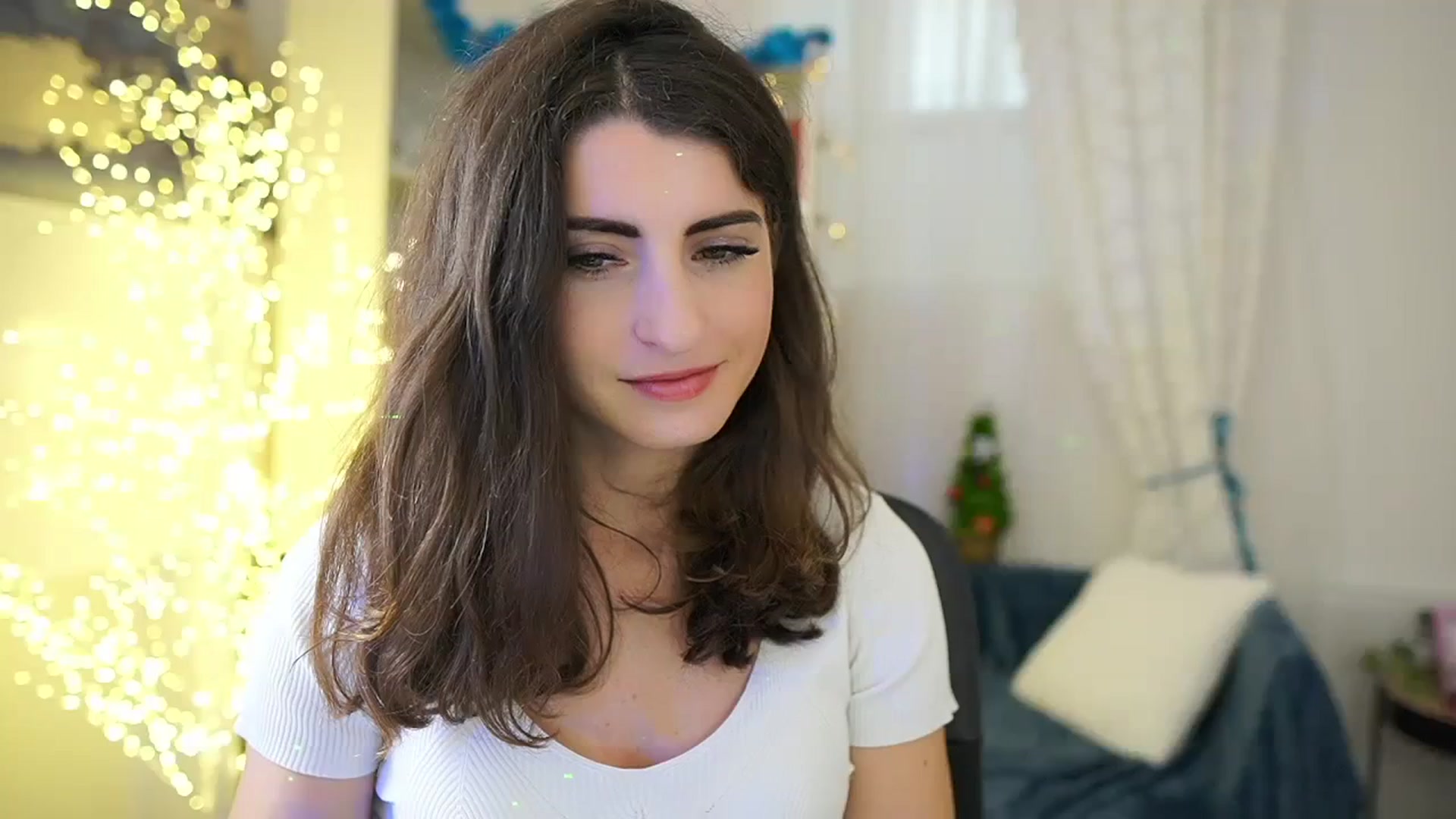 Gallery image thumbnail from EVA__LOVIA_'s myfreecams stream on, 12/07/2023, 13:38 image 1 of 20
