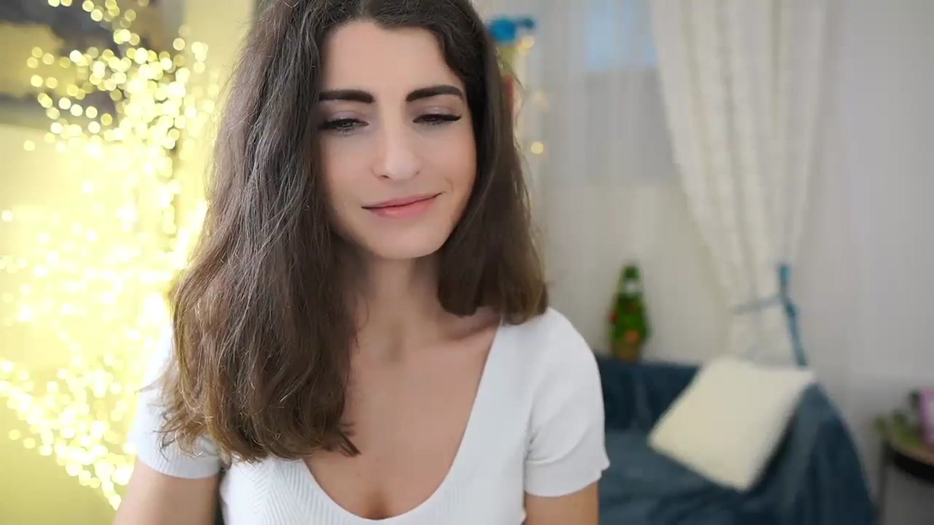 Gallery image thumbnail from EVA__LOVIA_'s myfreecams stream on, 12/07/2023, 14:15 image 5 of 20