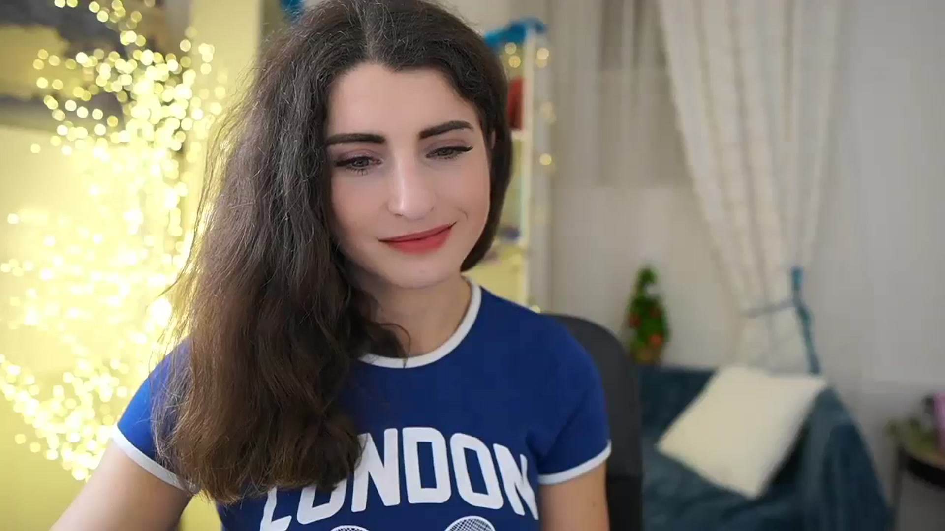 Gallery image thumbnail from EVA__LOVIA_'s myfreecams stream on, 12/13/2023, 16:47 image 4 of 20