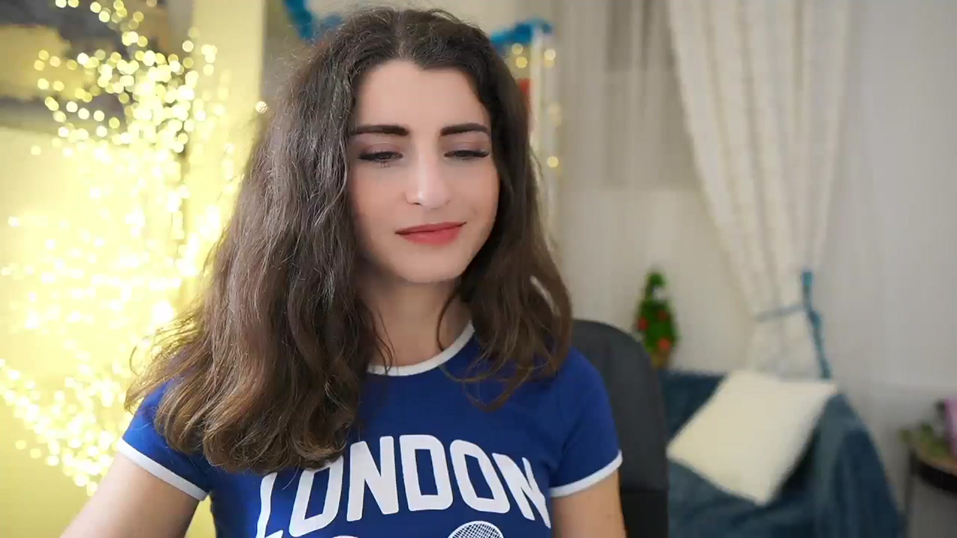 Gallery image thumbnail from EVA__LOVIA_'s myfreecams stream on, 12/13/2023, 16:47 image 14 of 20