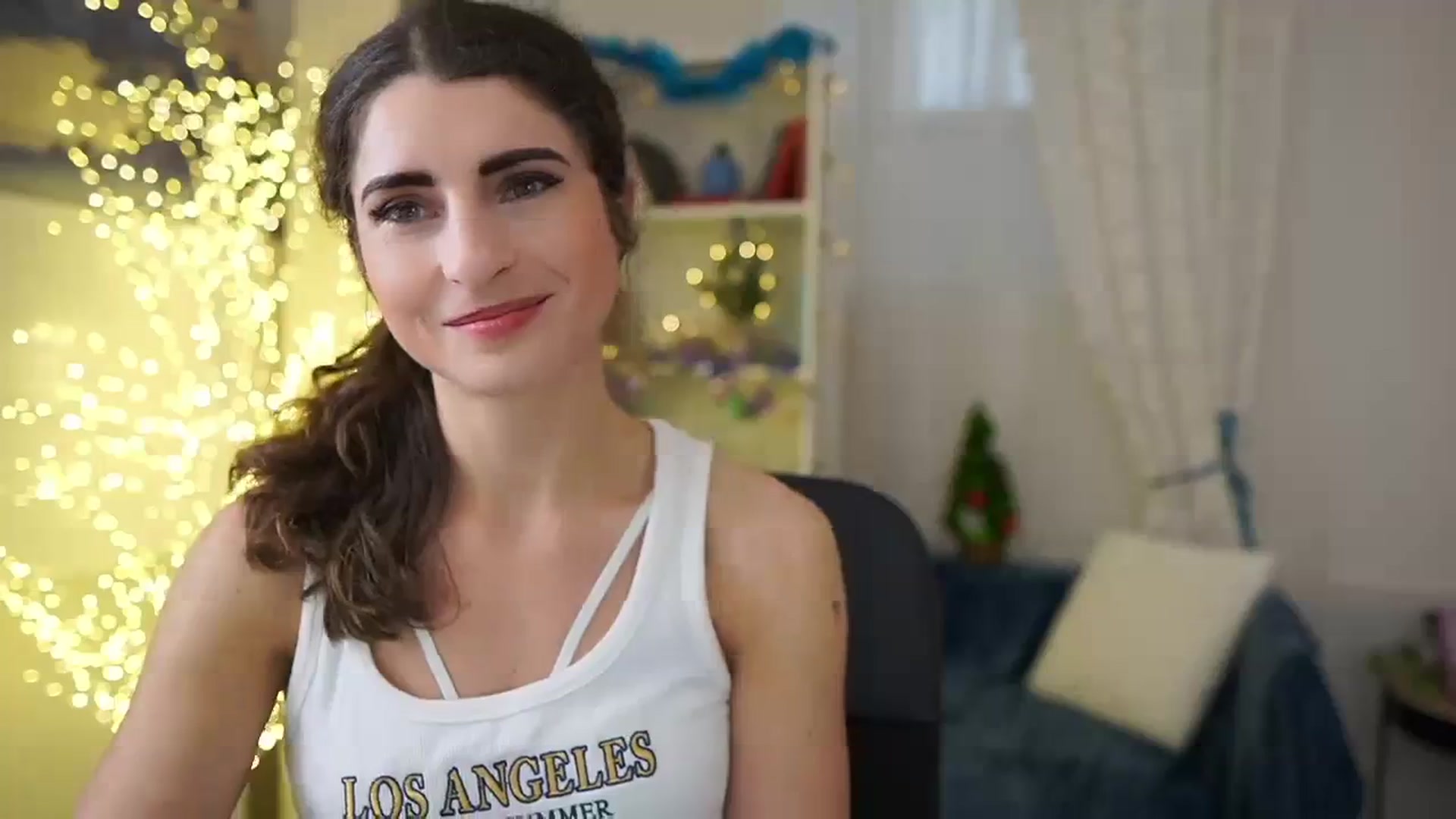 Gallery image thumbnail from EVA__LOVIA_'s myfreecams stream on, 12/15/2023, 12:36 image 17 of 20