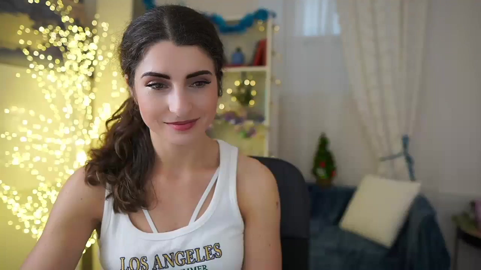 Gallery image thumbnail from EVA__LOVIA_'s myfreecams stream on, 12/15/2023, 12:36 image 19 of 20