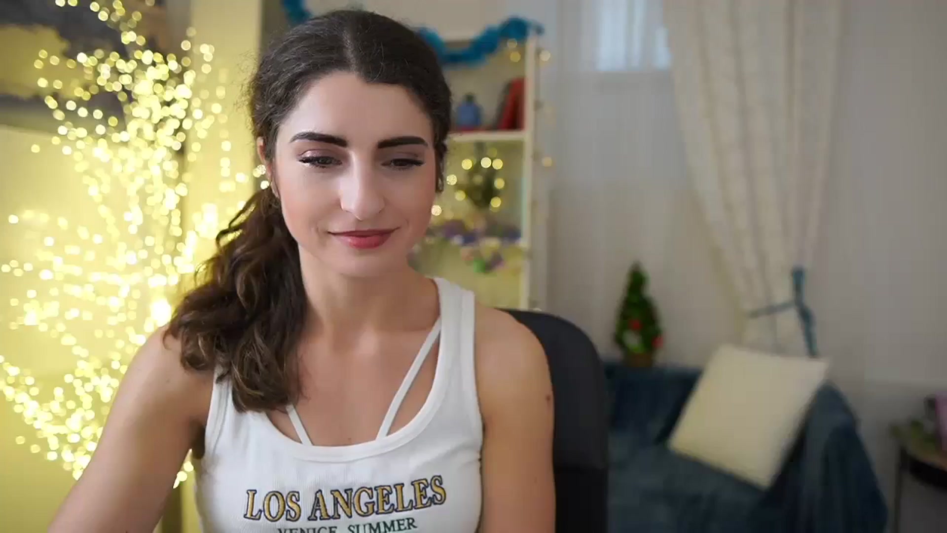 Gallery image thumbnail from EVA__LOVIA_'s myfreecams stream on, 12/15/2023, 12:36 image 14 of 20