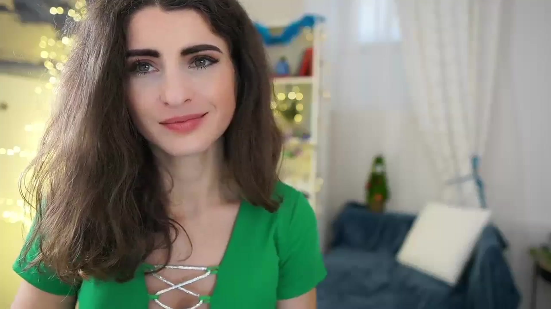 Gallery image thumbnail from EVA__LOVIA_'s myfreecams stream on, 12/16/2023, 12:27 image 14 of 20