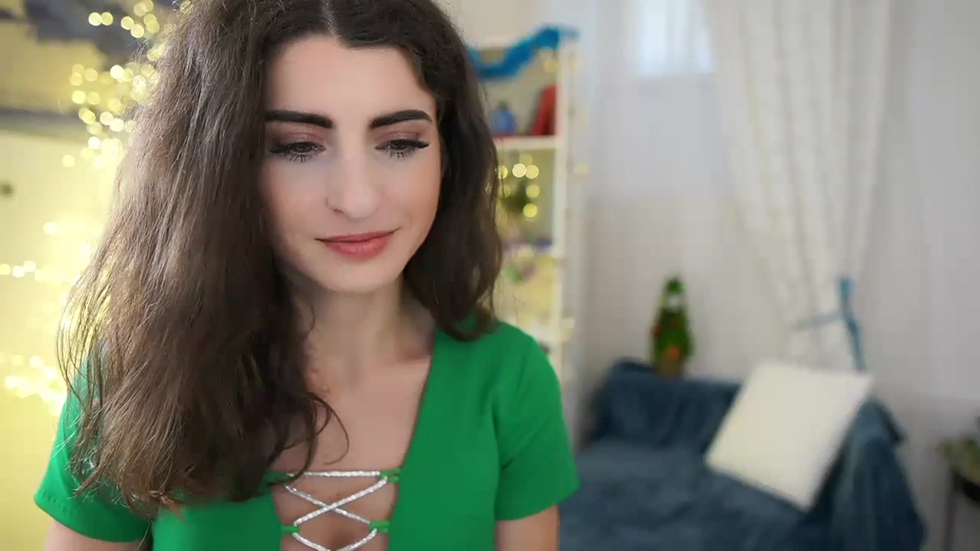 Gallery image thumbnail from EVA__LOVIA_'s myfreecams stream on, 12/16/2023, 12:27 image 10 of 20