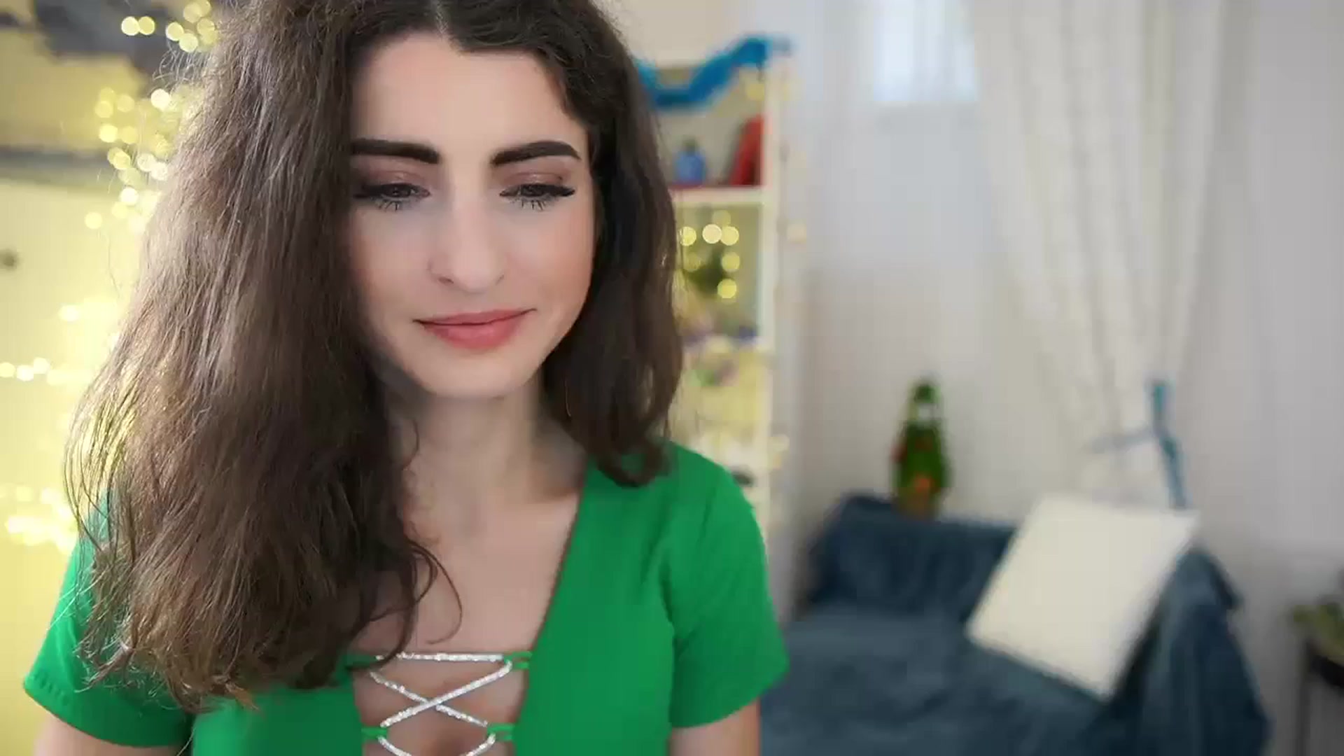 Gallery image thumbnail from EVA__LOVIA_'s myfreecams stream on, 12/16/2023, 12:27 image 12 of 20