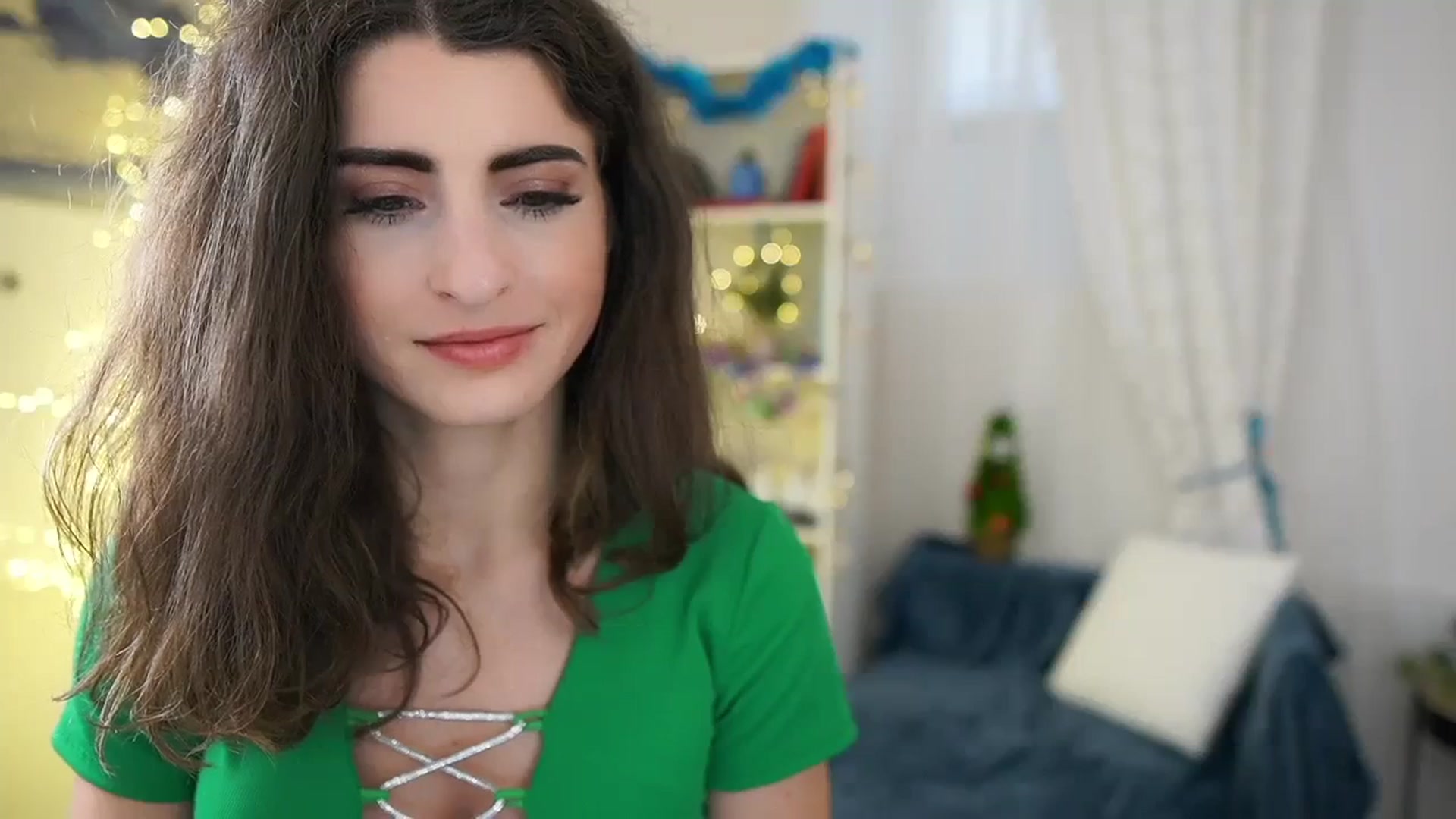 Gallery image thumbnail from EVA__LOVIA_'s myfreecams stream on, 12/16/2023, 12:27 image 19 of 20