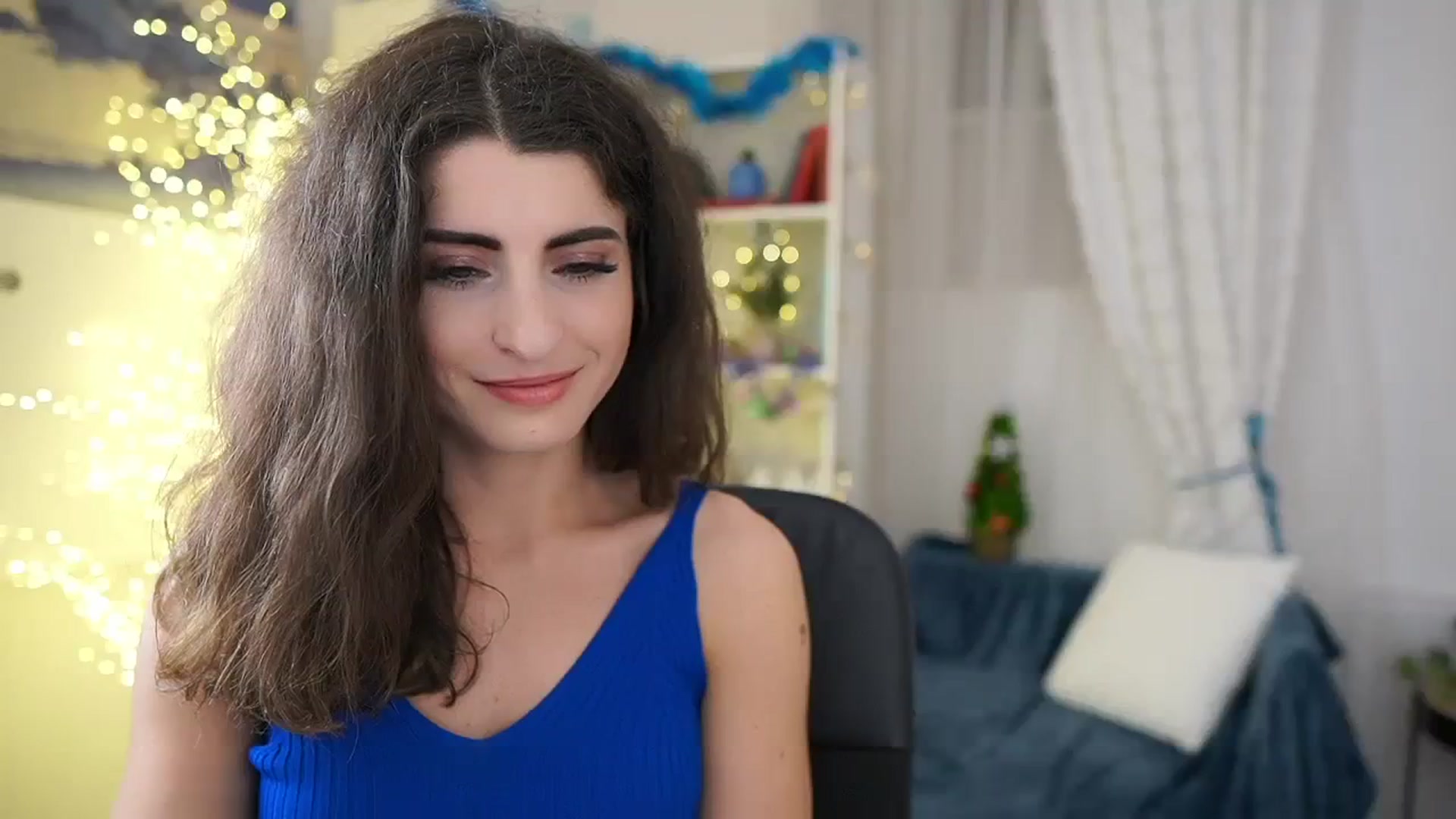 Gallery image thumbnail from EVA__LOVIA_'s myfreecams stream on, 12/16/2023, 19:08 image 7 of 20