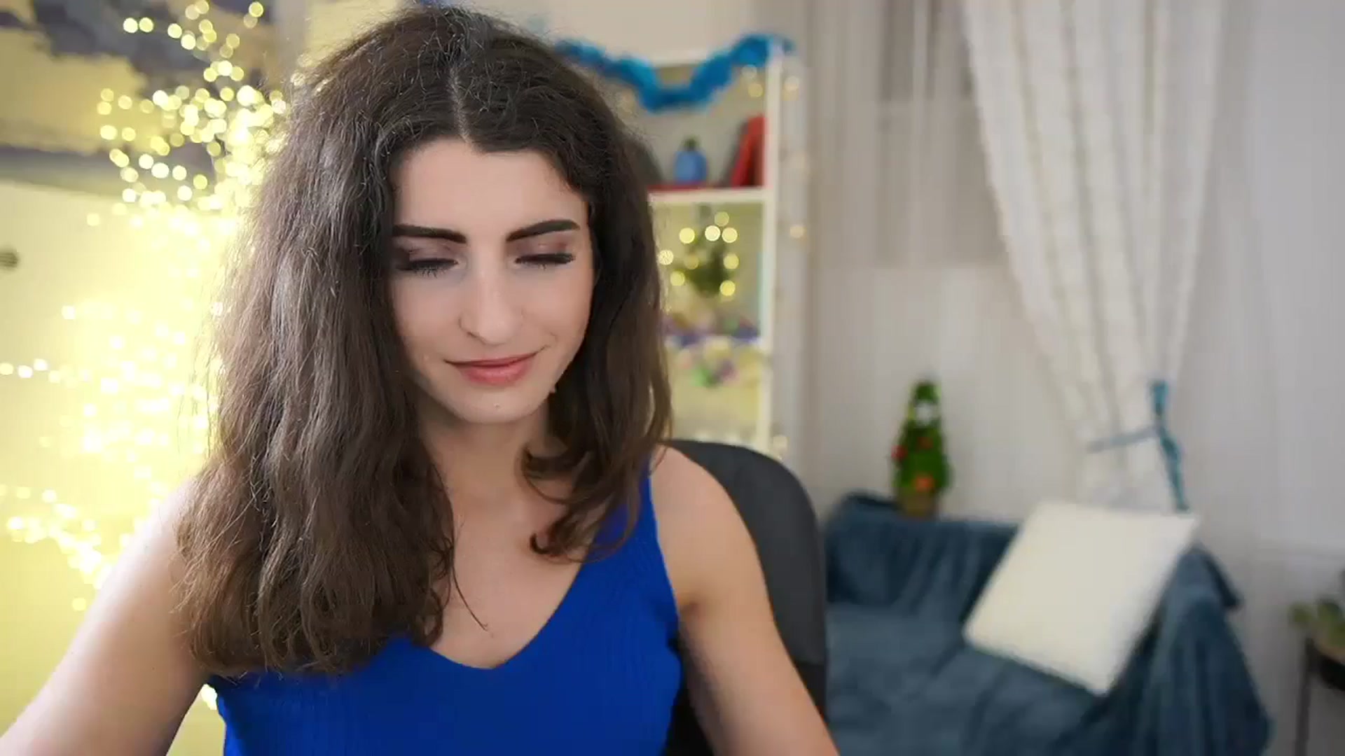 Gallery image thumbnail from EVA__LOVIA_'s myfreecams stream on, 12/16/2023, 19:08 image 17 of 20